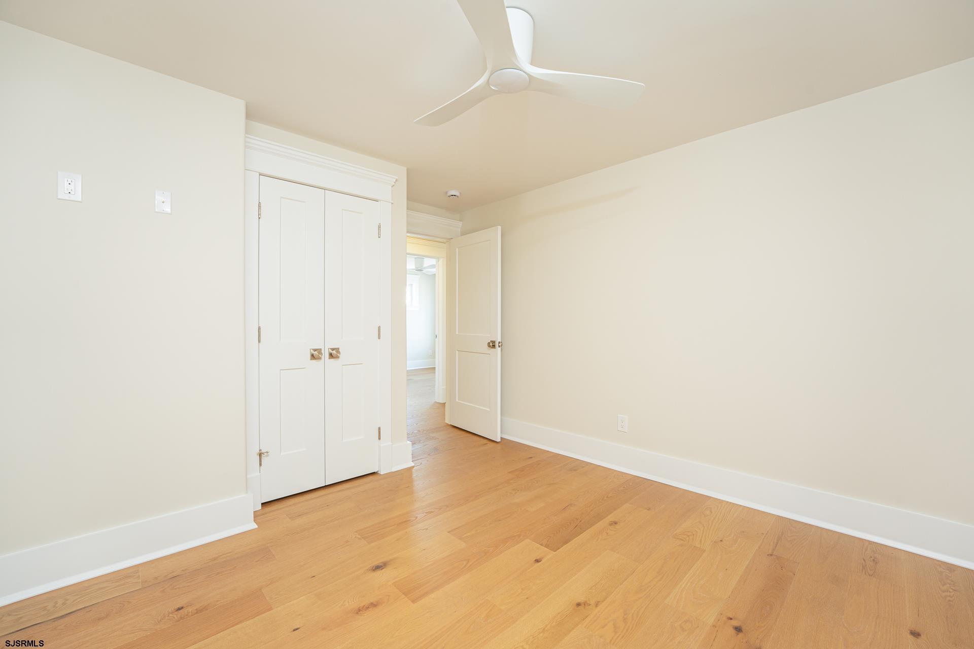 829 Unit A St Charles Pl