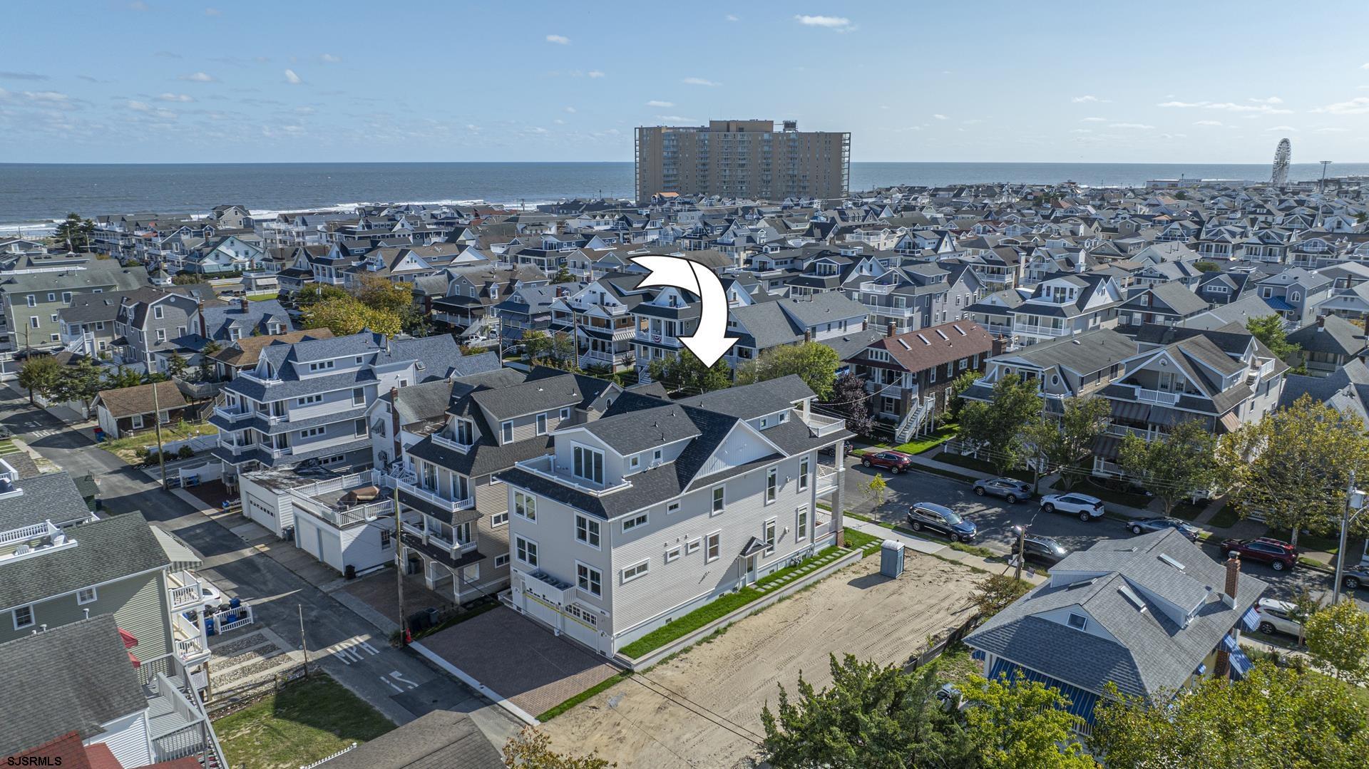 829 Unit A St Charles Pl