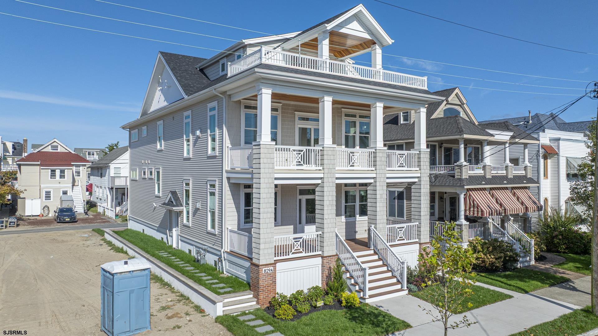 829 Unit A St Charles Pl