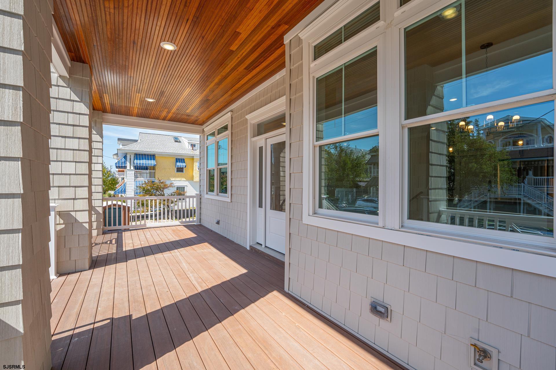 829 Unit A St Charles Pl - Picture 4