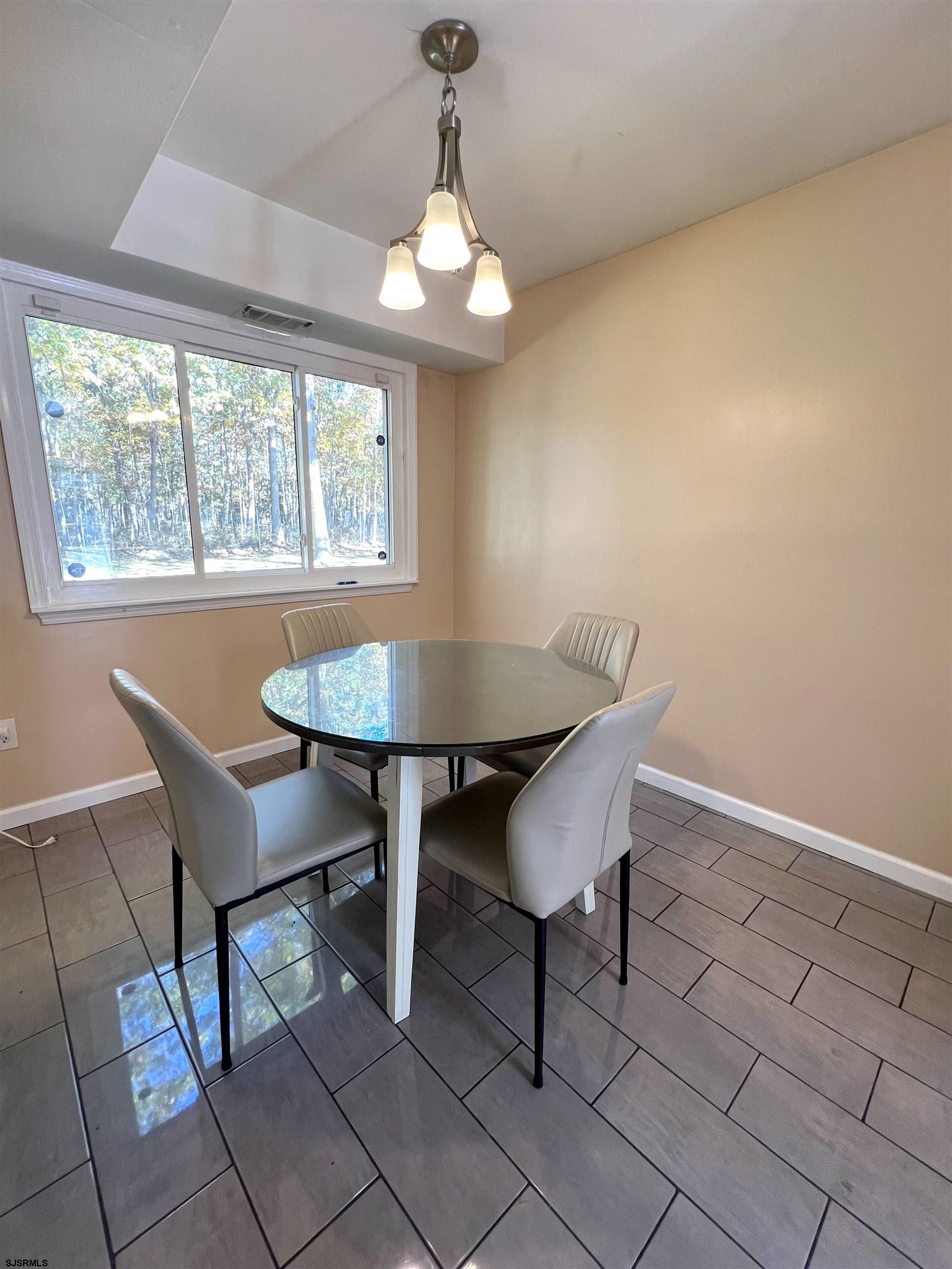 1 Country Magnolia Ln - Picture 4