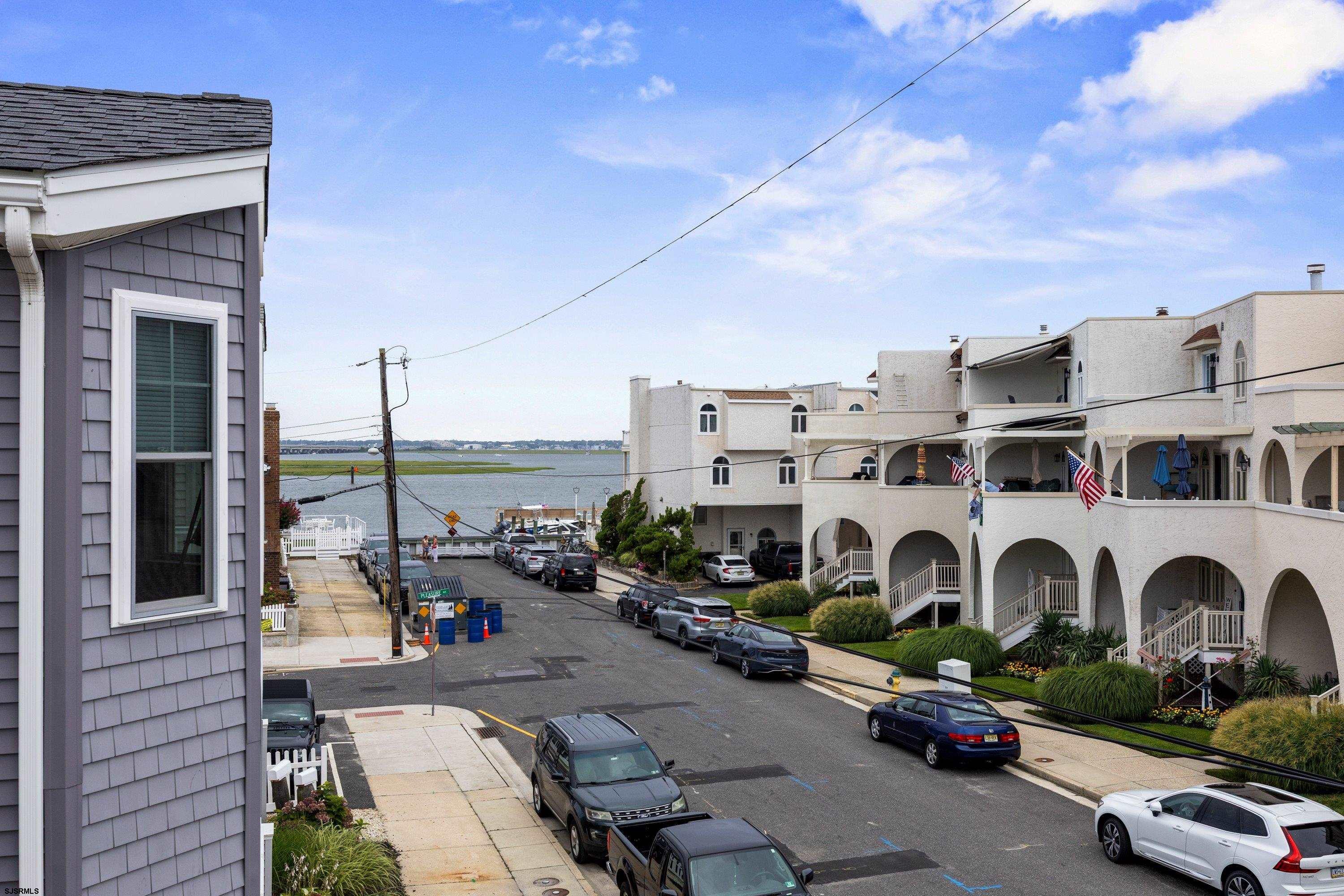 12 W 6th Street - Picture 2