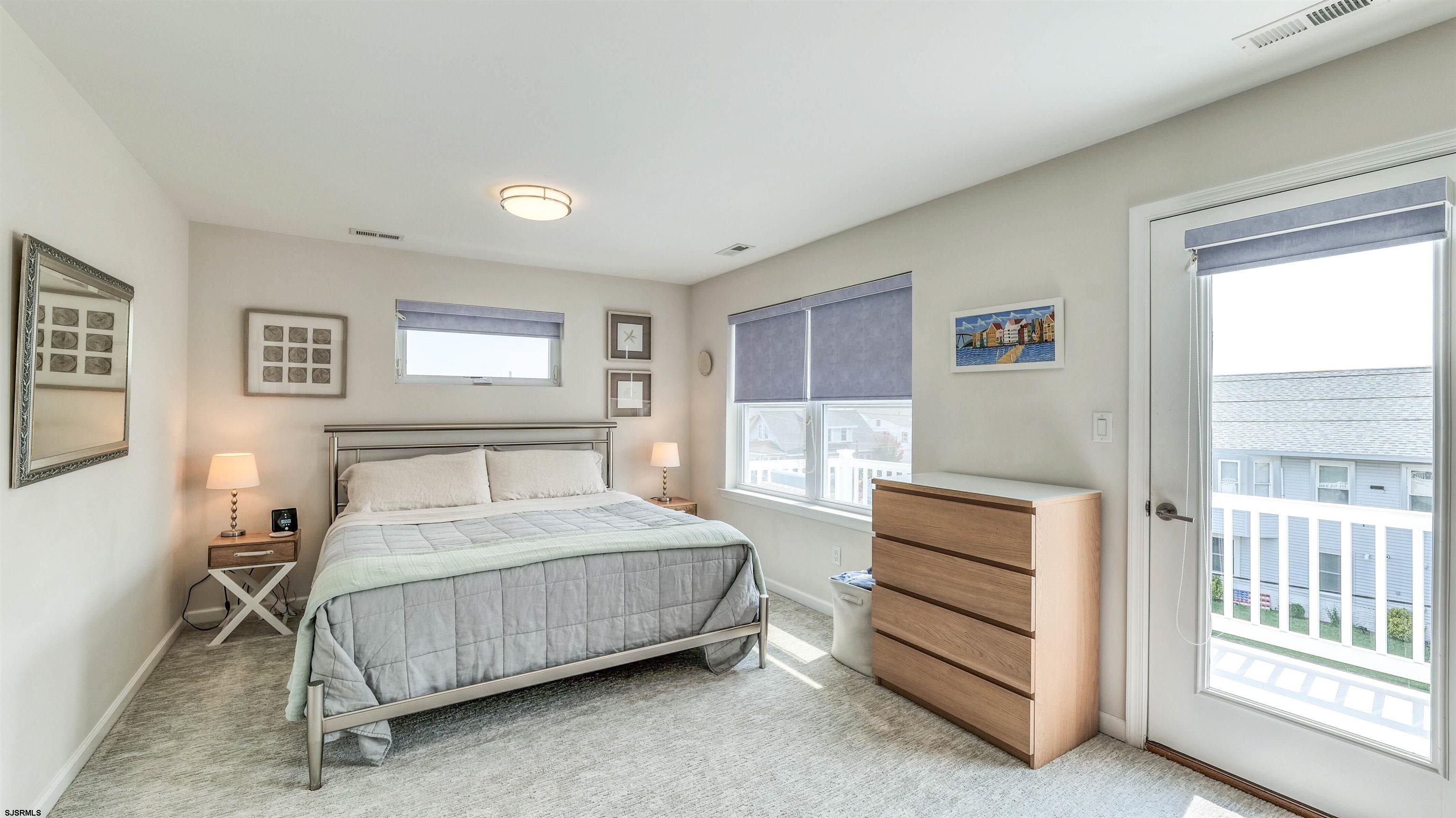 203 N Melbourne Avenue