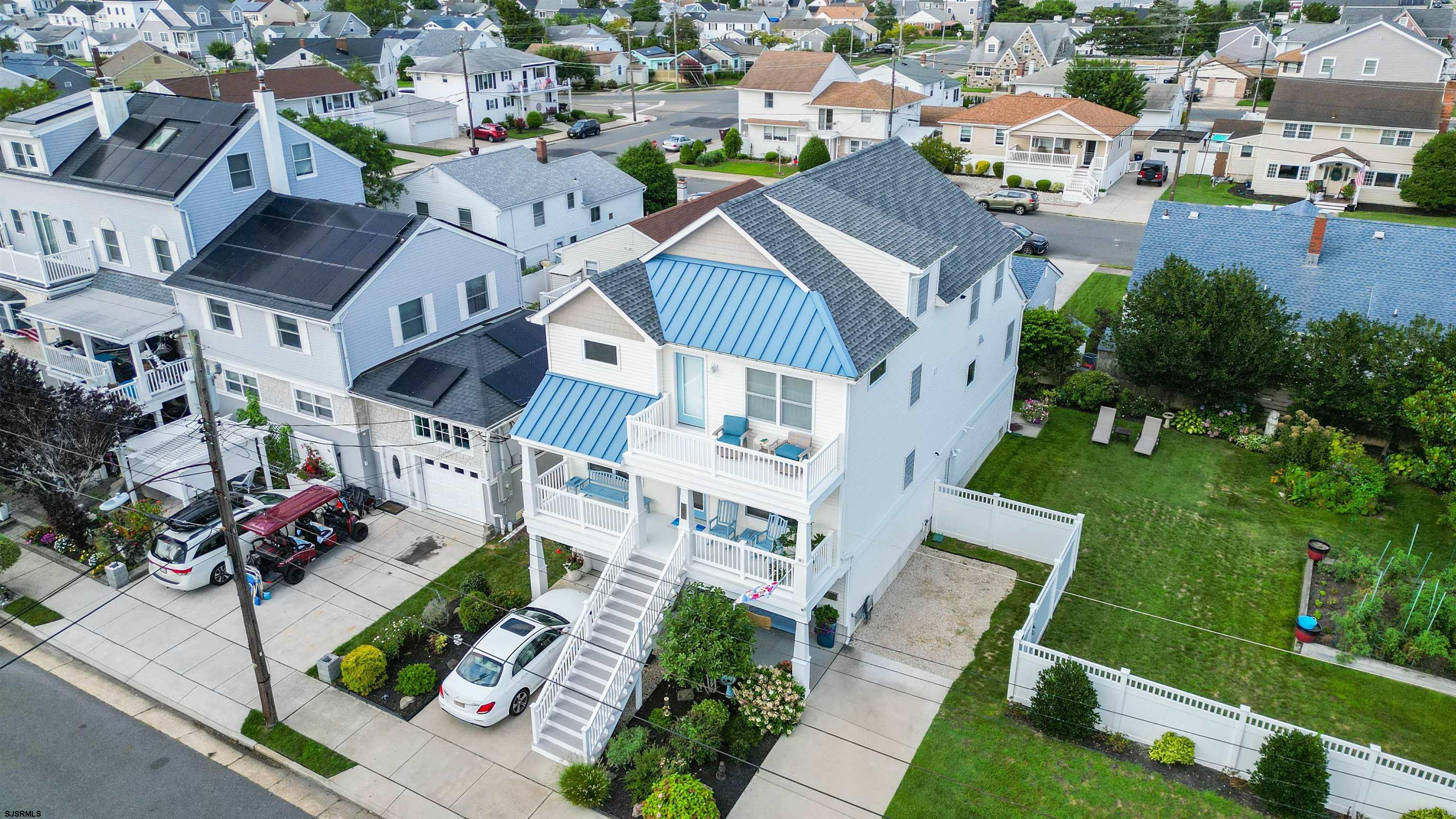 203 N Melbourne Avenue