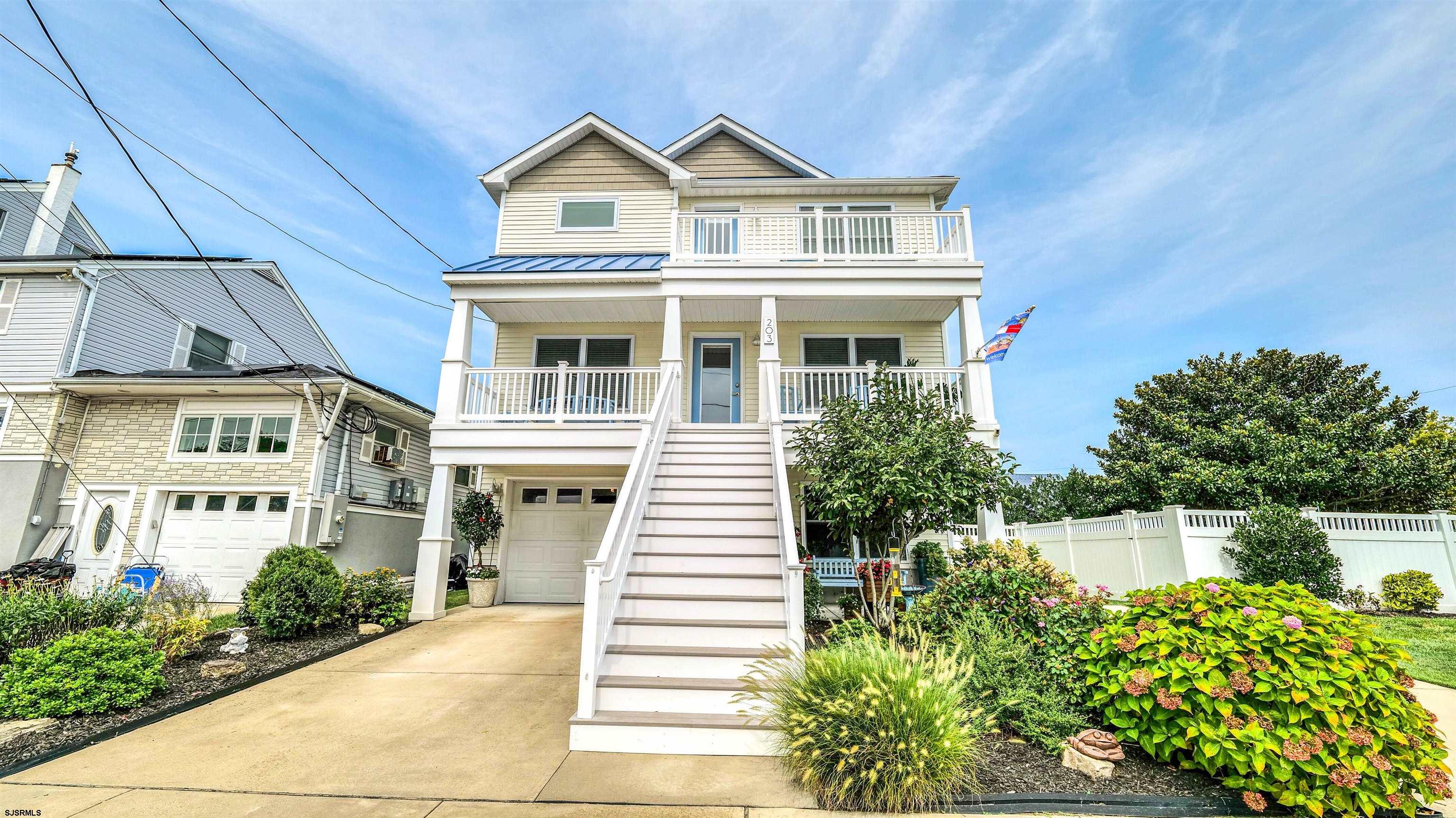 203 N Melbourne Avenue