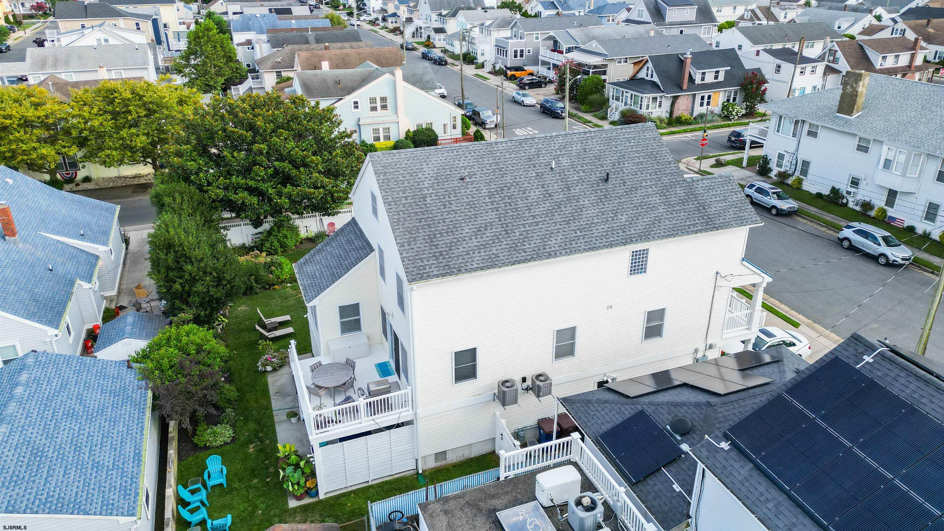 203 N Melbourne Avenue