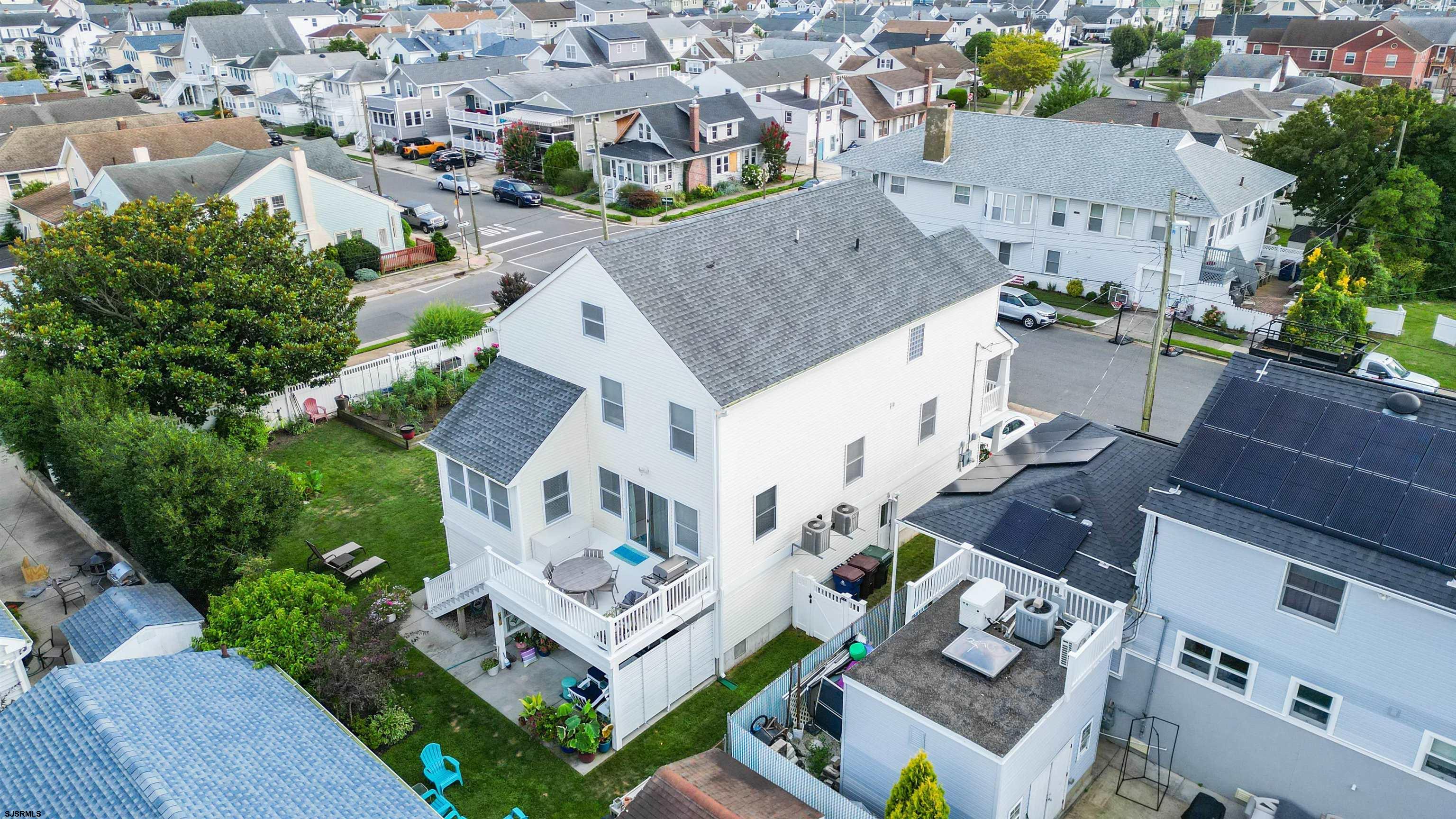 203 N Melbourne Avenue