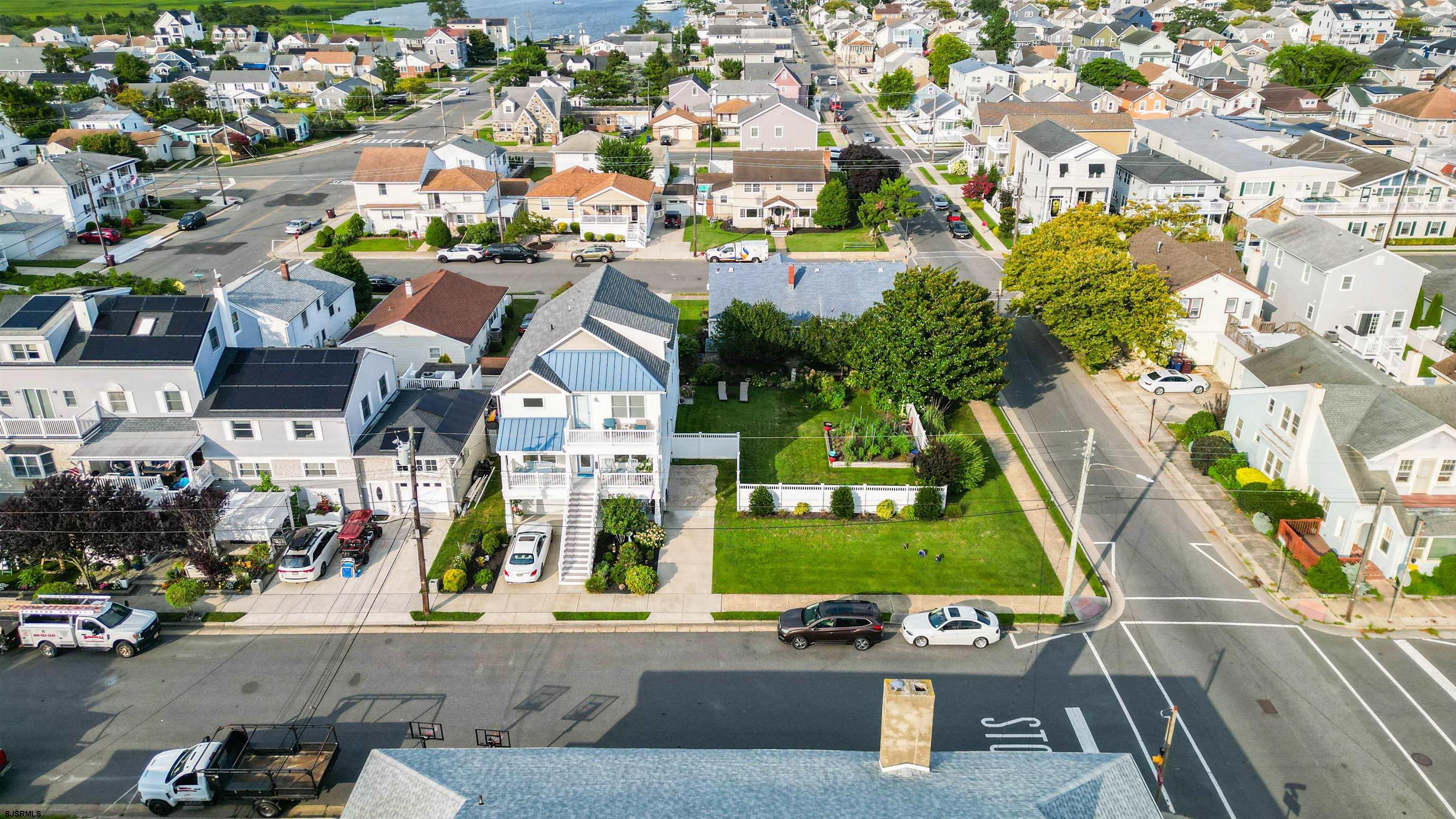 203 N Melbourne Avenue