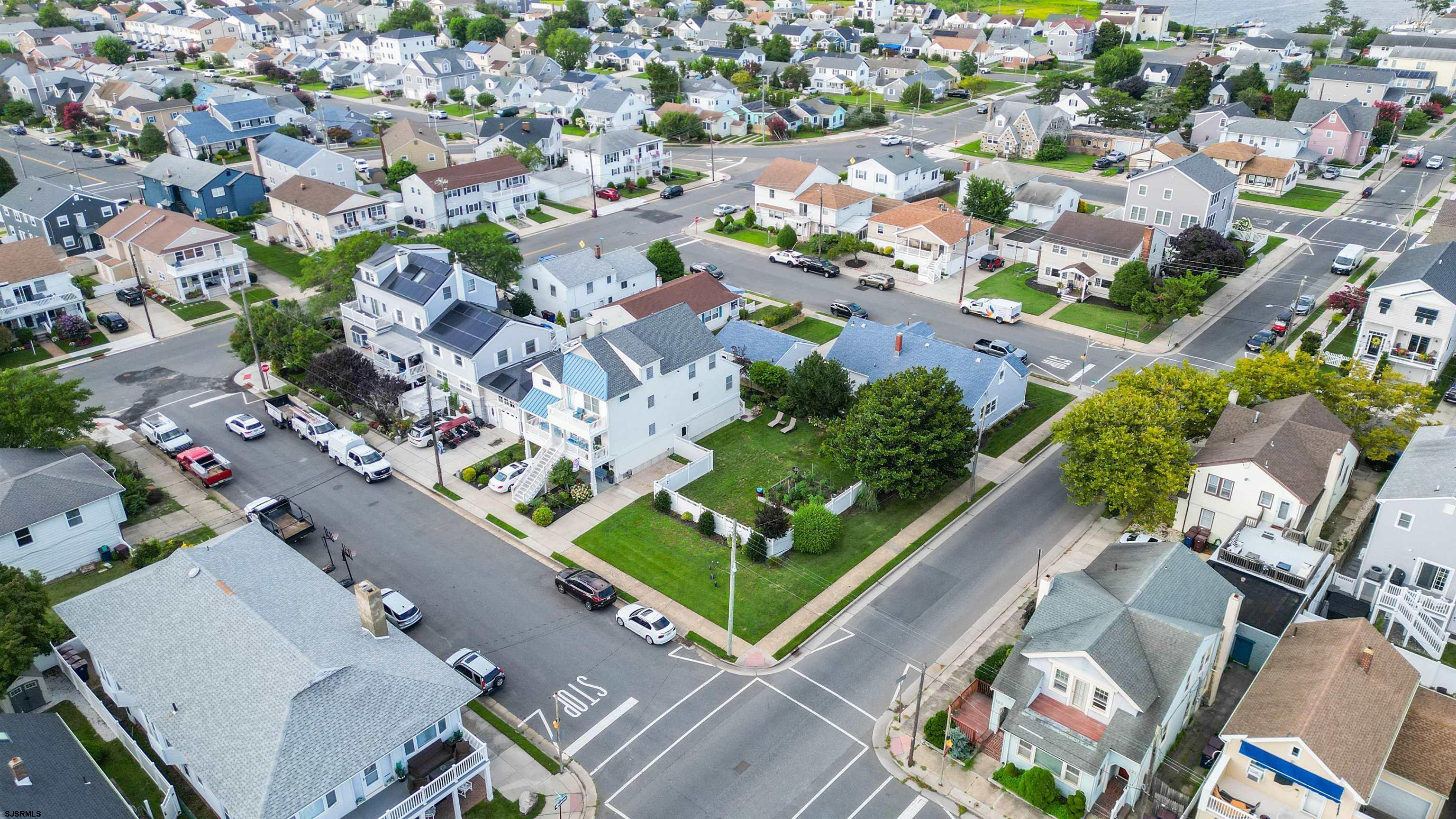 203 N Melbourne Avenue