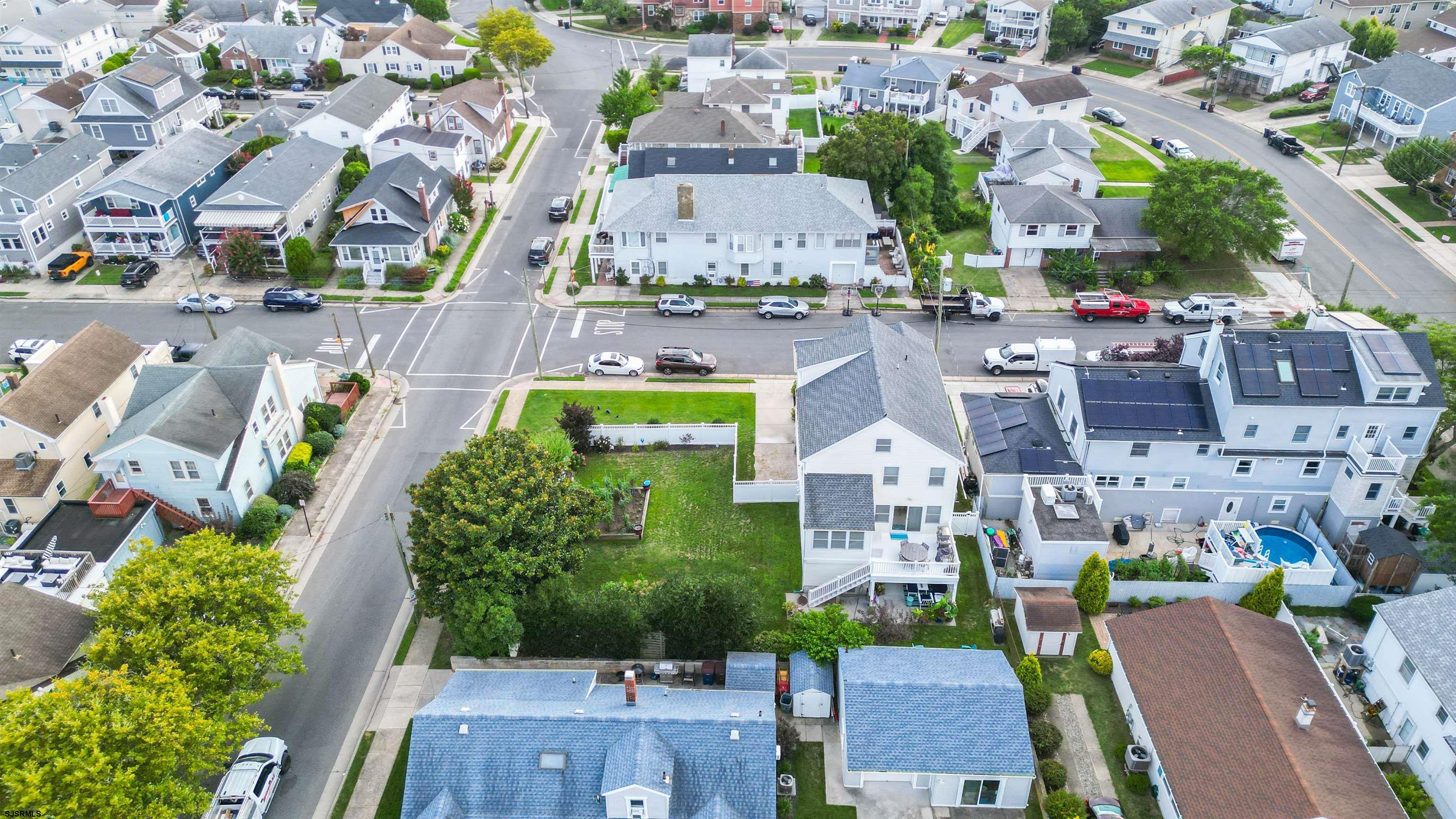 203 N Melbourne Avenue