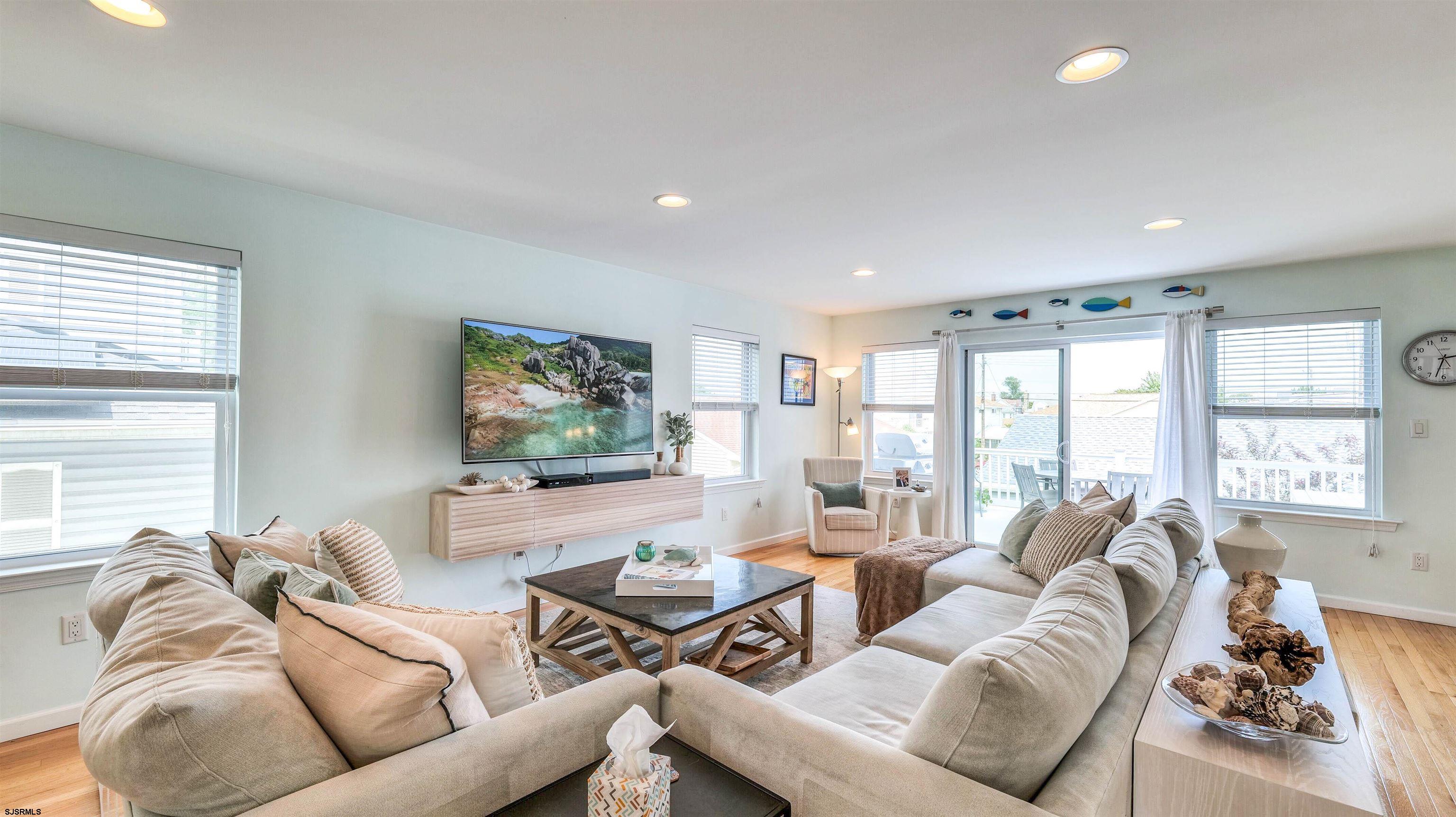 203 N Melbourne Avenue