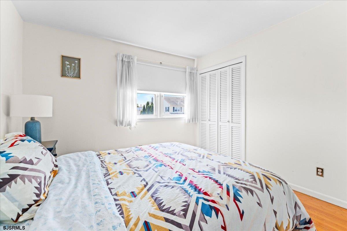 411 N Douglas Avenue