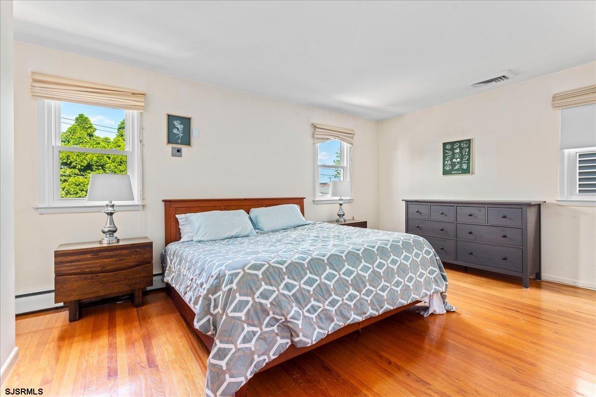 411 N Douglas Avenue