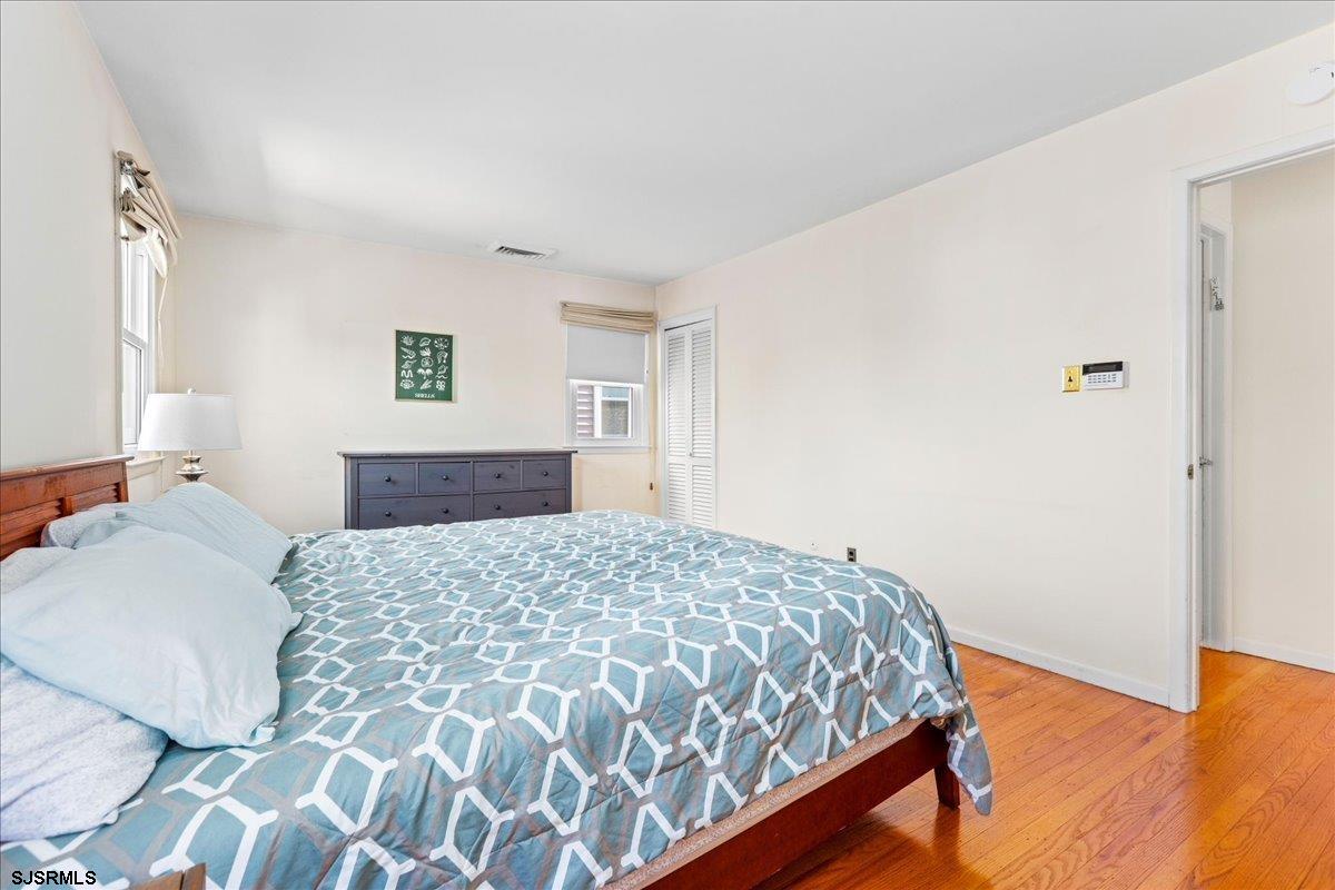 411 N Douglas Avenue