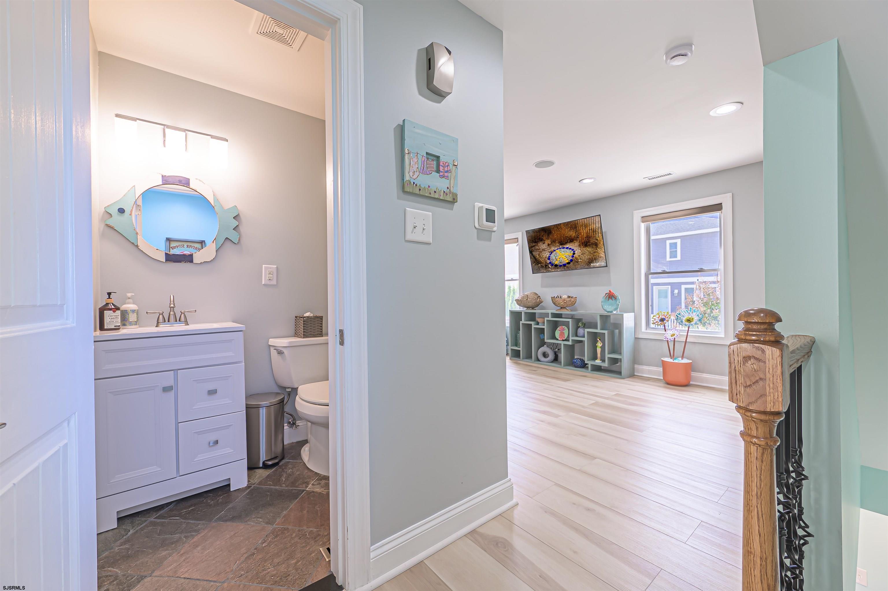 20 N Washington Avenue