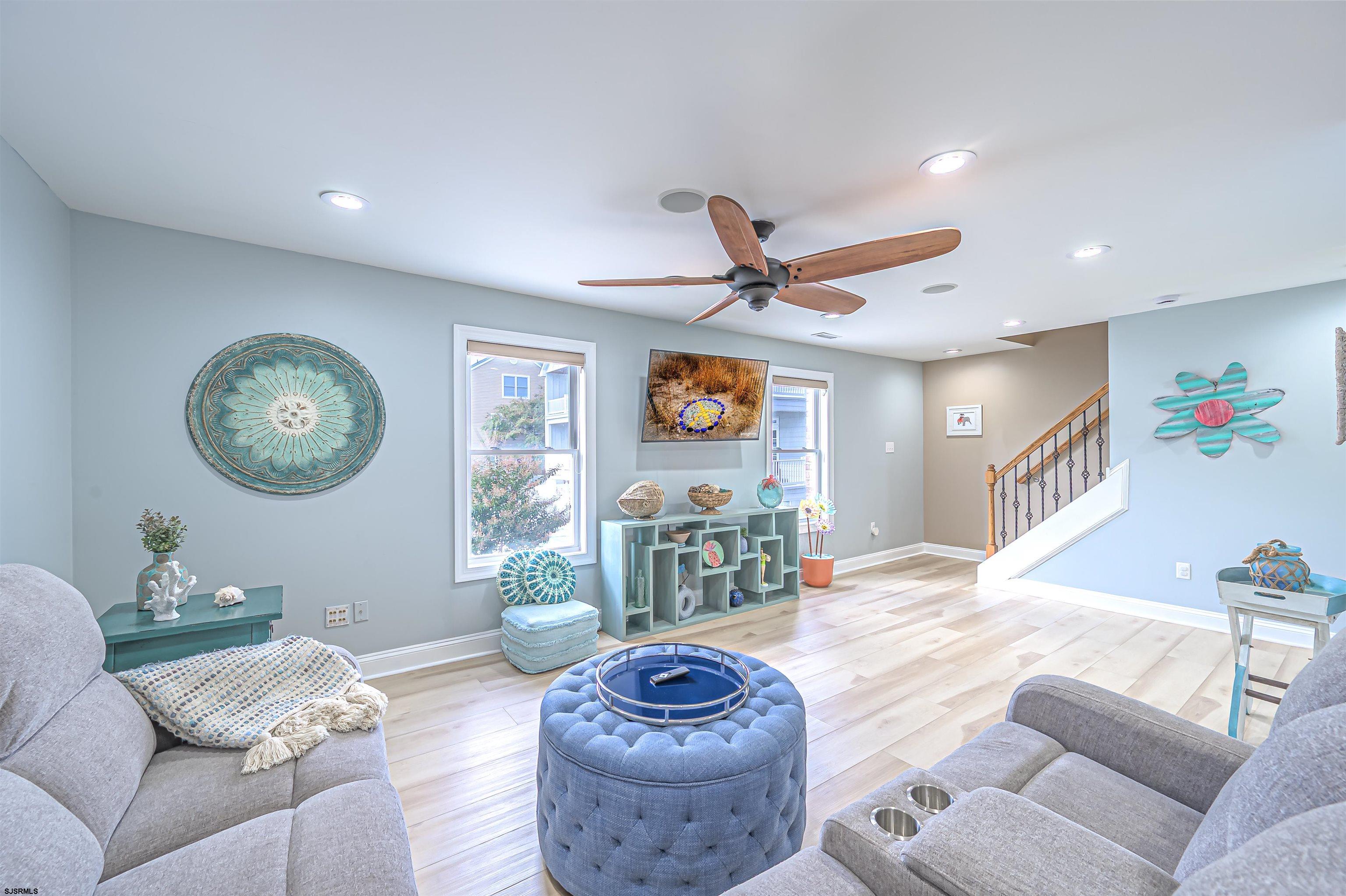 20 N Washington Avenue