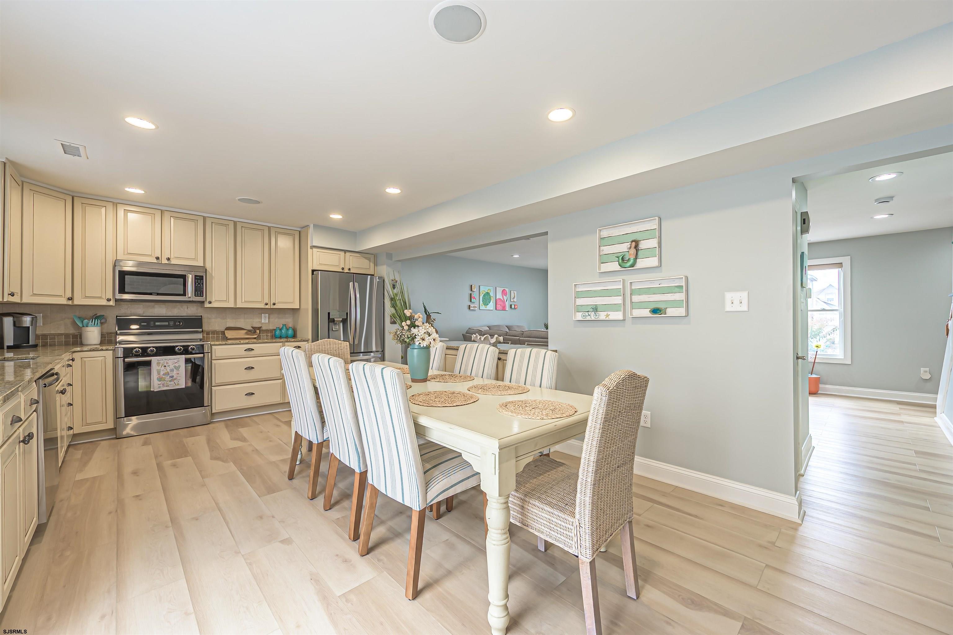 20 N Washington Avenue