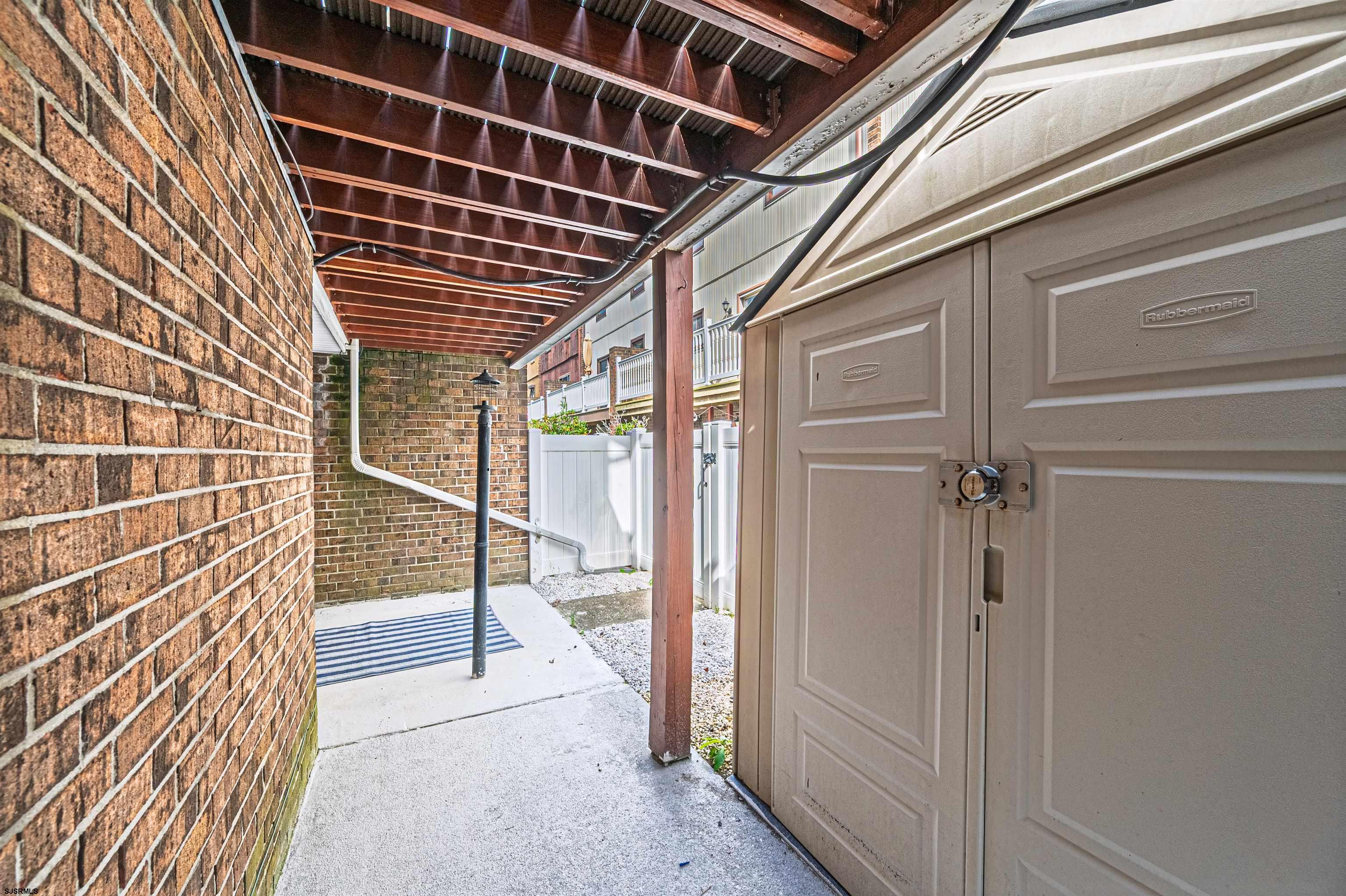 20 N Washington Avenue