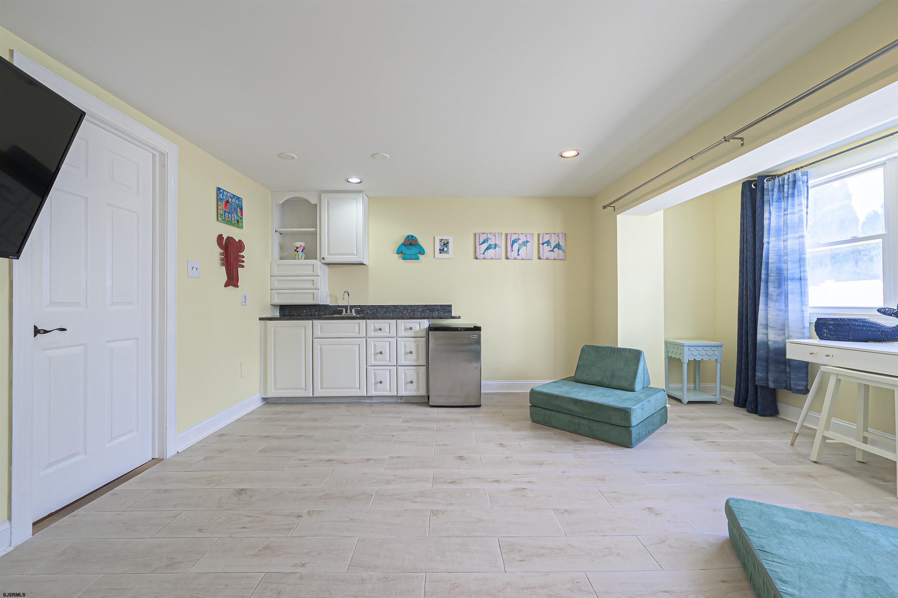 20 N Washington Avenue - Picture 4