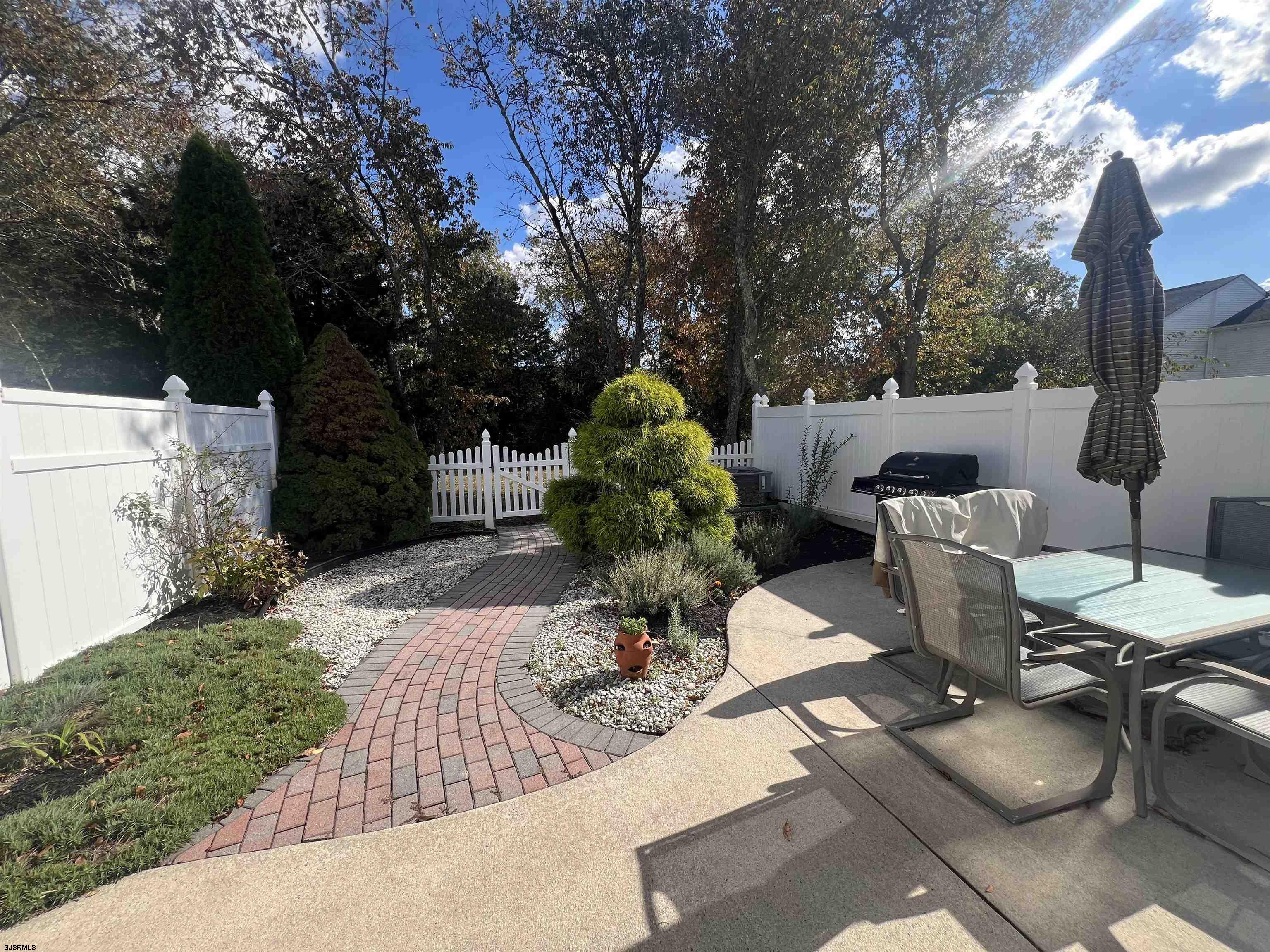 30 Allison Pl
