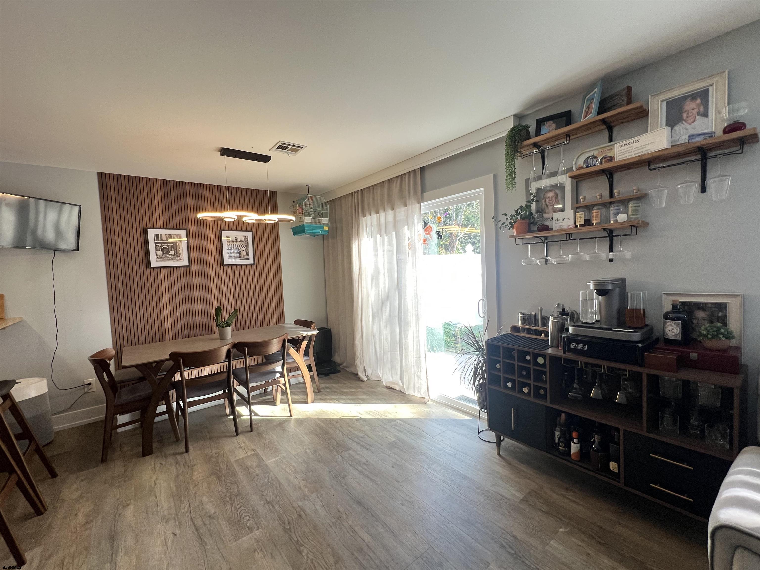 30 Allison Pl