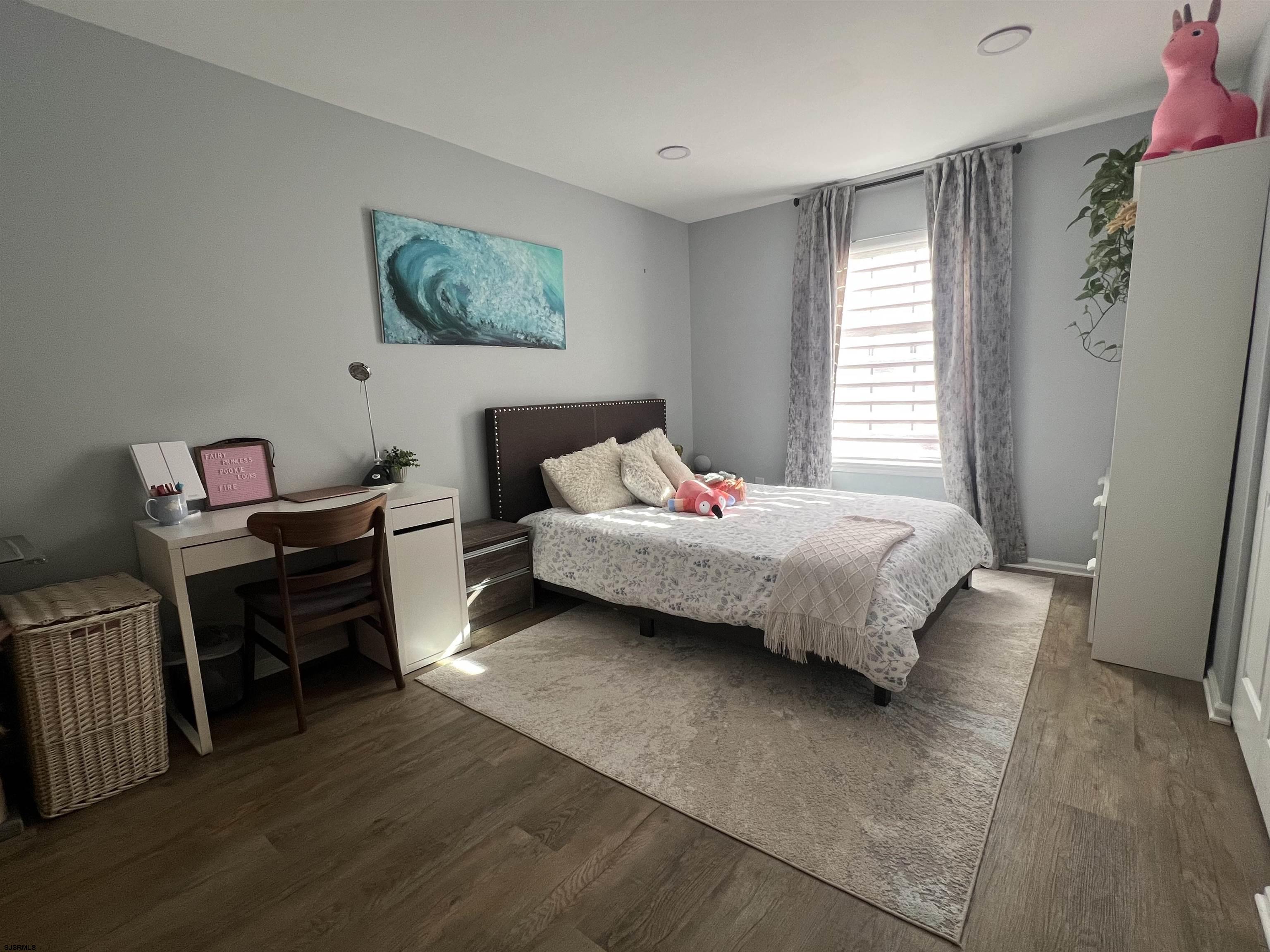 30 Allison Pl