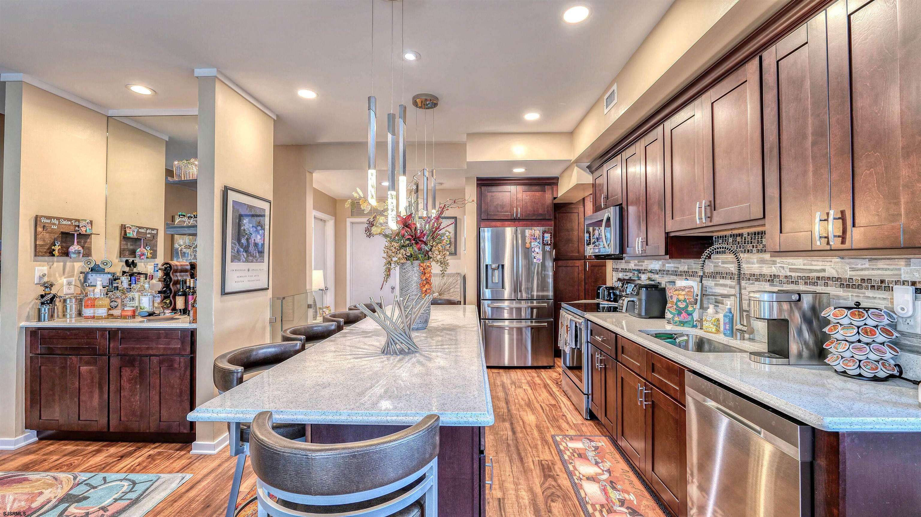 7701 Atlantic Avenue