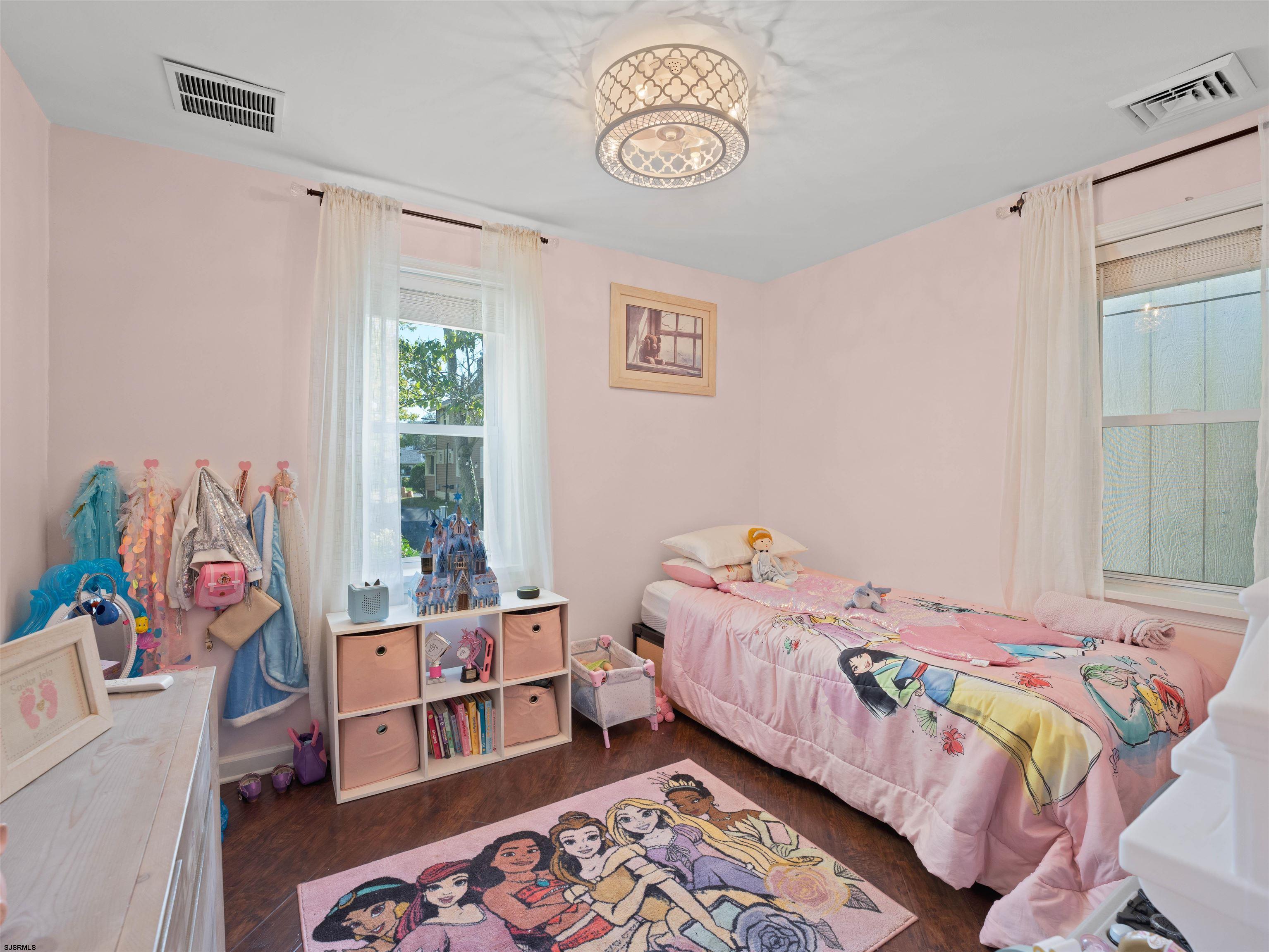 303 Garden Ter Terrace