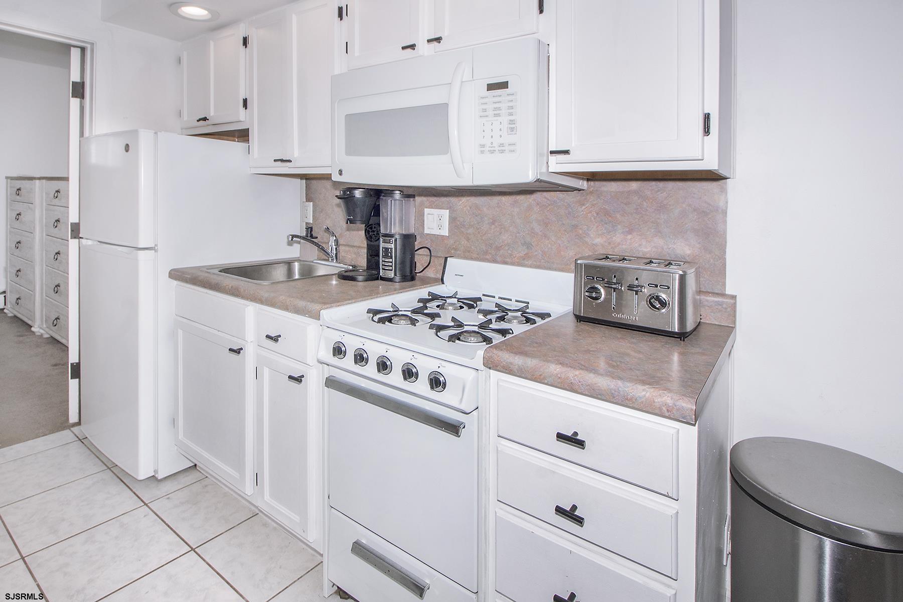 9500 Amherst  B Avenue