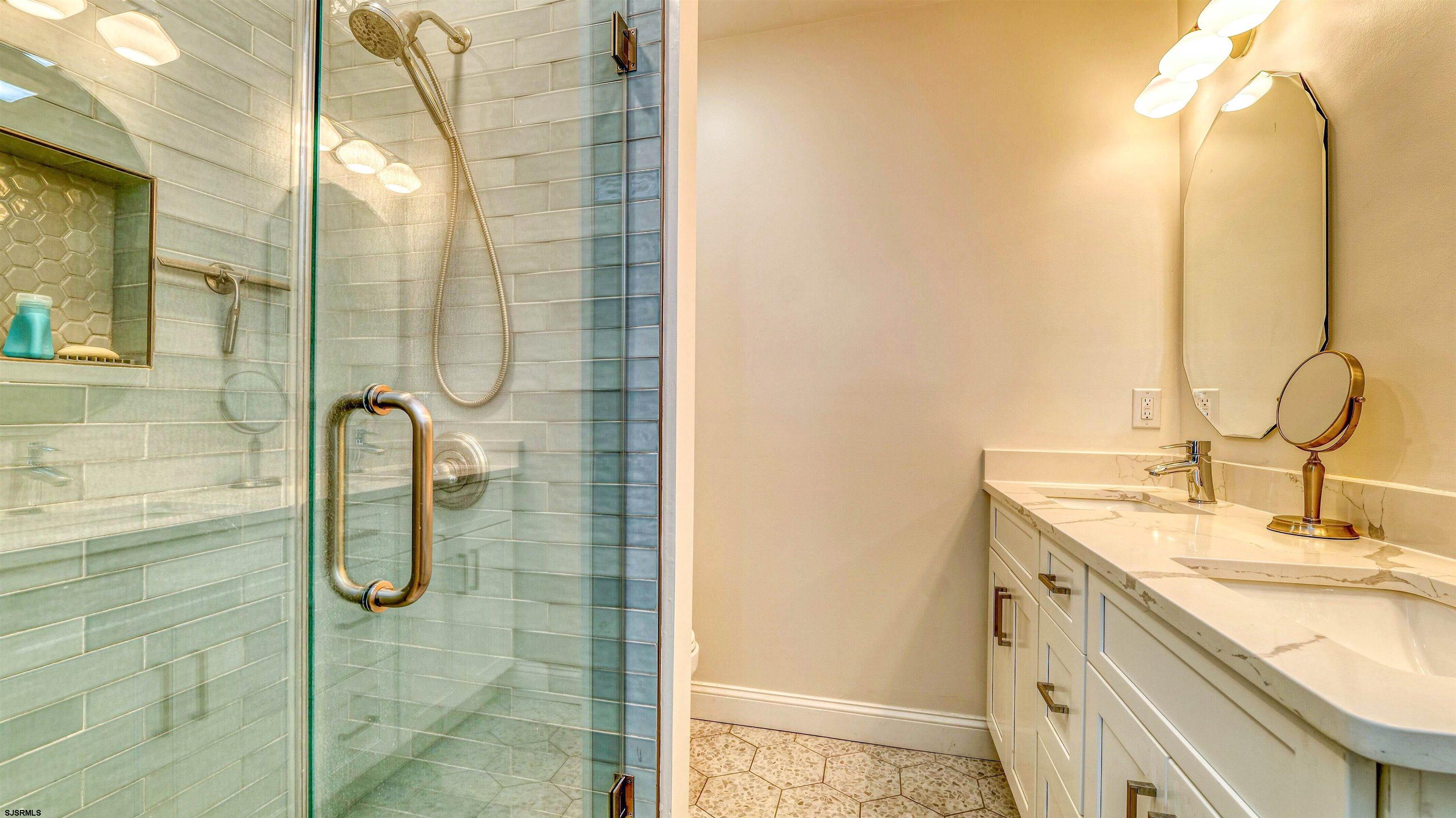 10 S Nashville Avenue