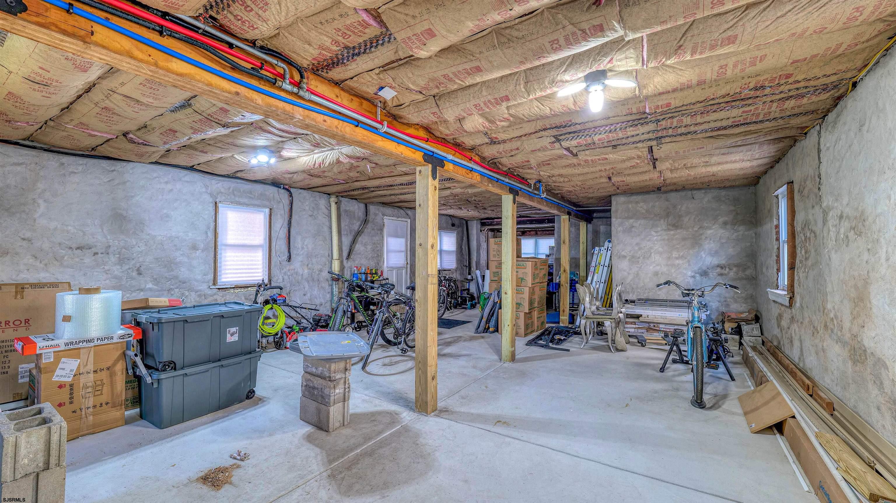 10 S Nashville Avenue