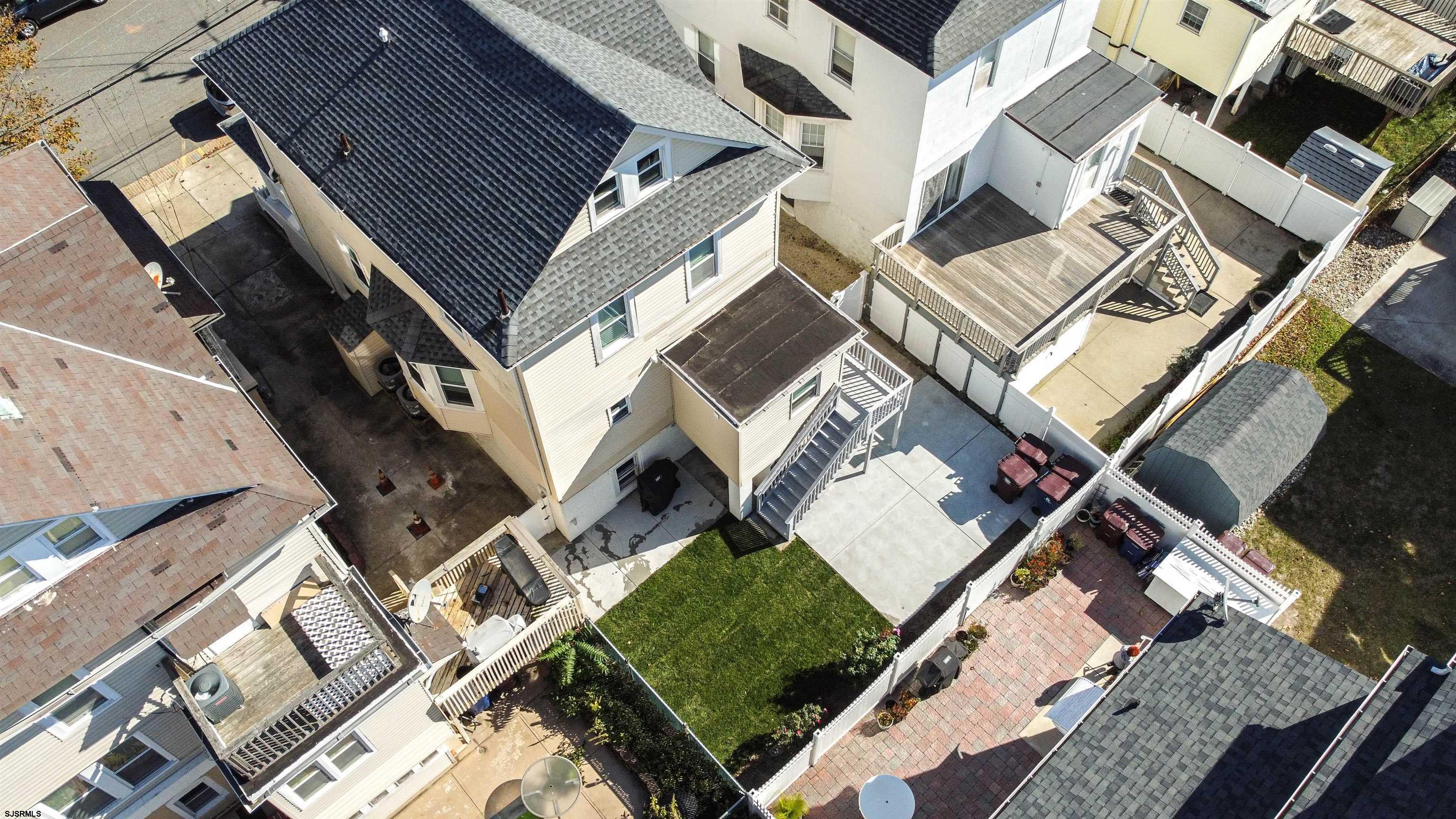 10 S Nashville Avenue