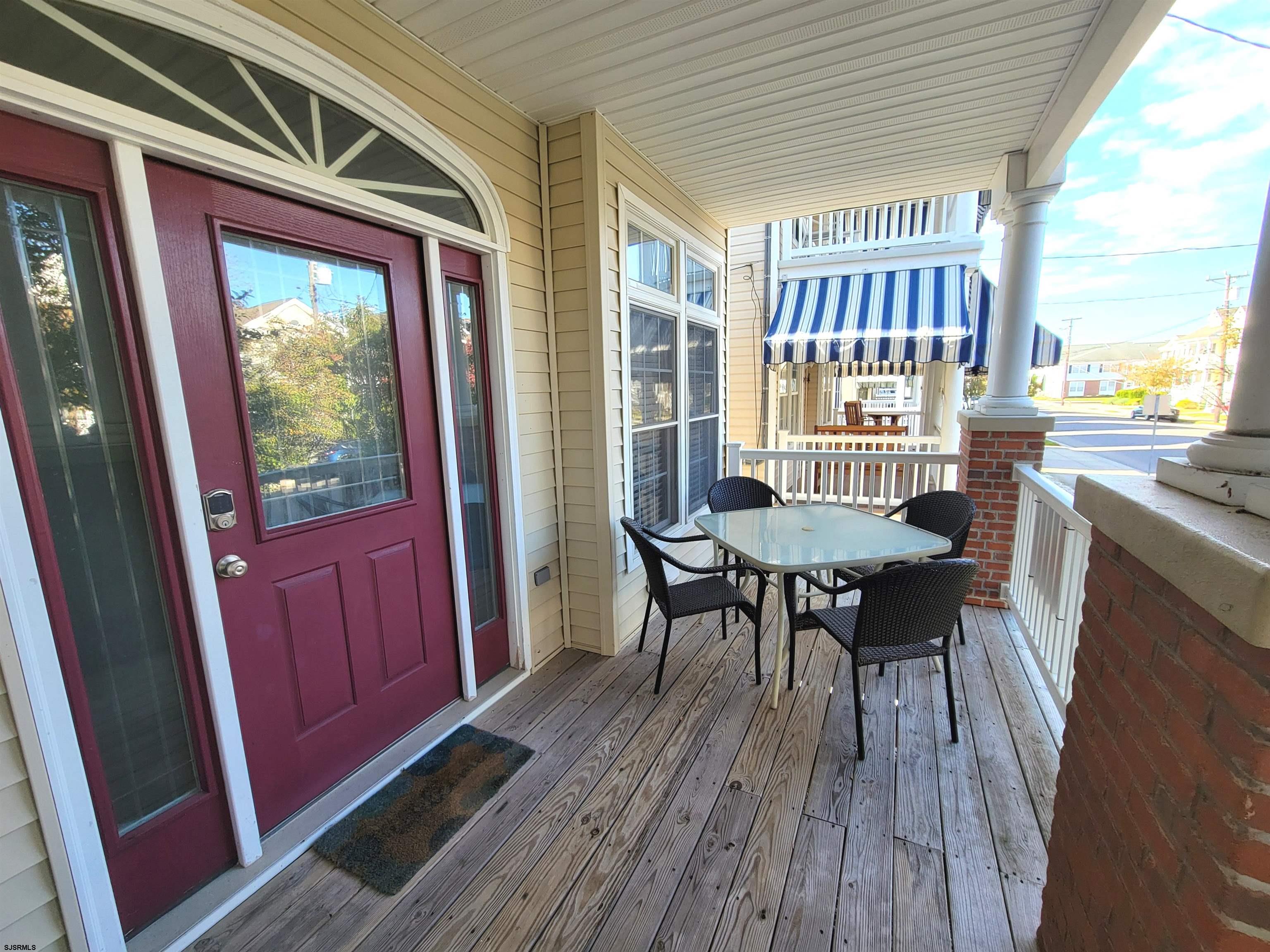 1523 Asbury Avenue - Picture 2