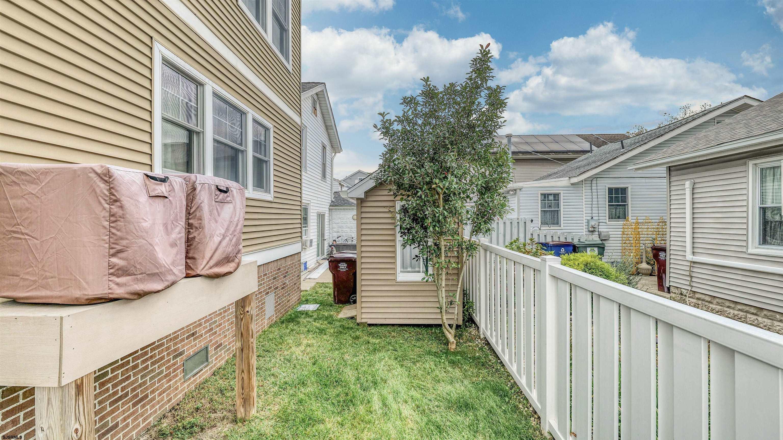 124 N Newport Avenue