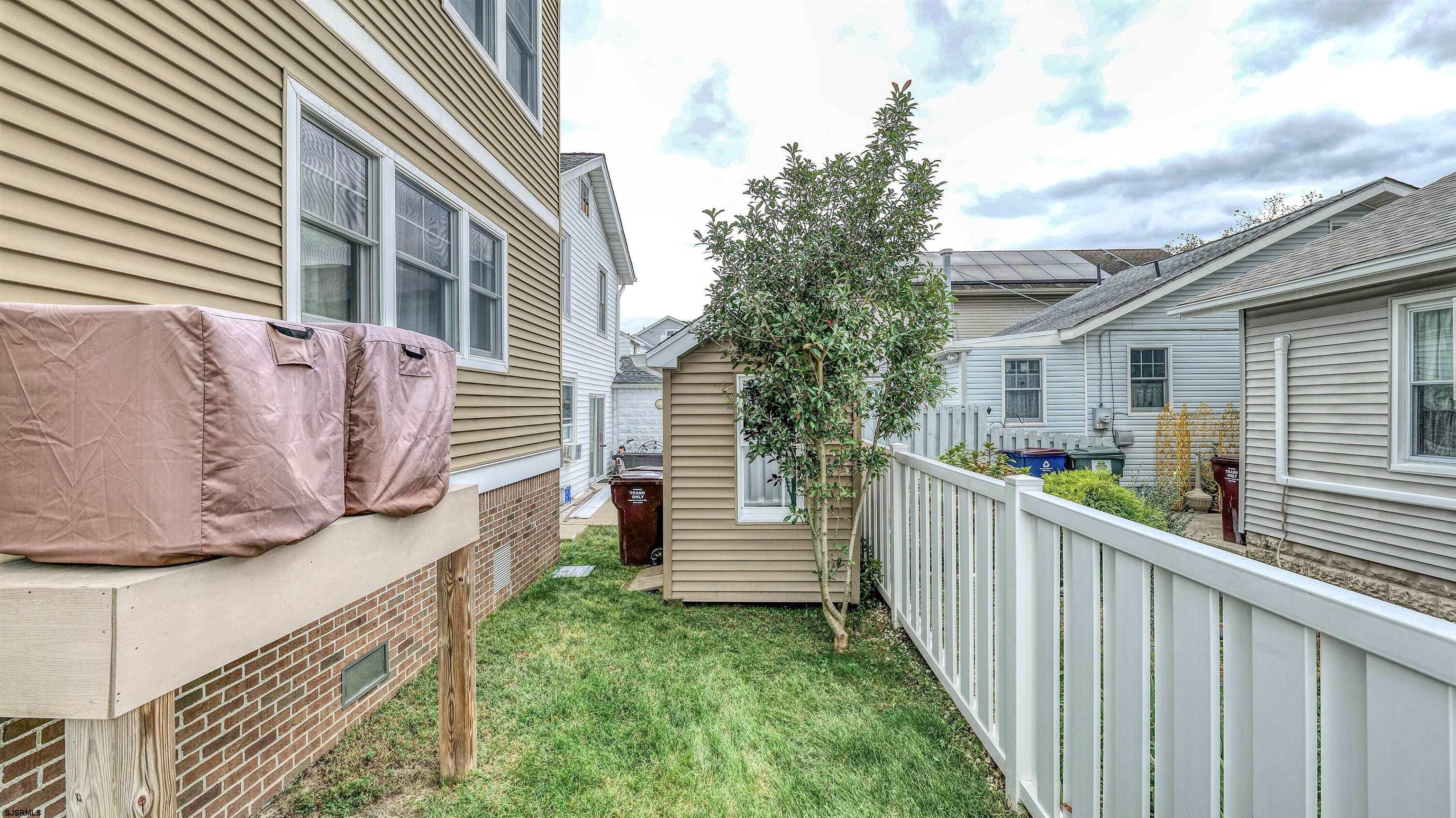 124 N Newport Avenue