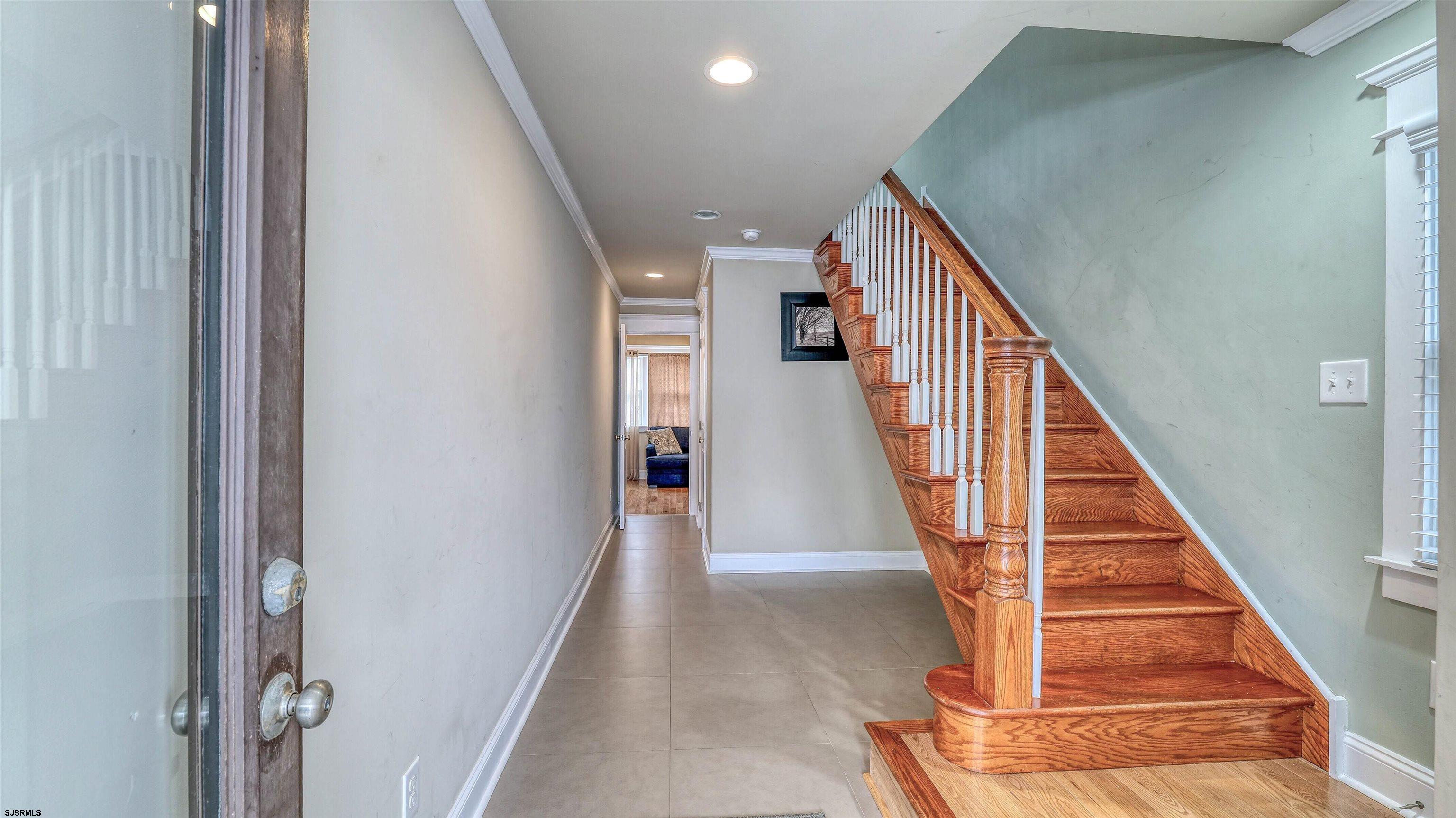 124 N Newport Avenue