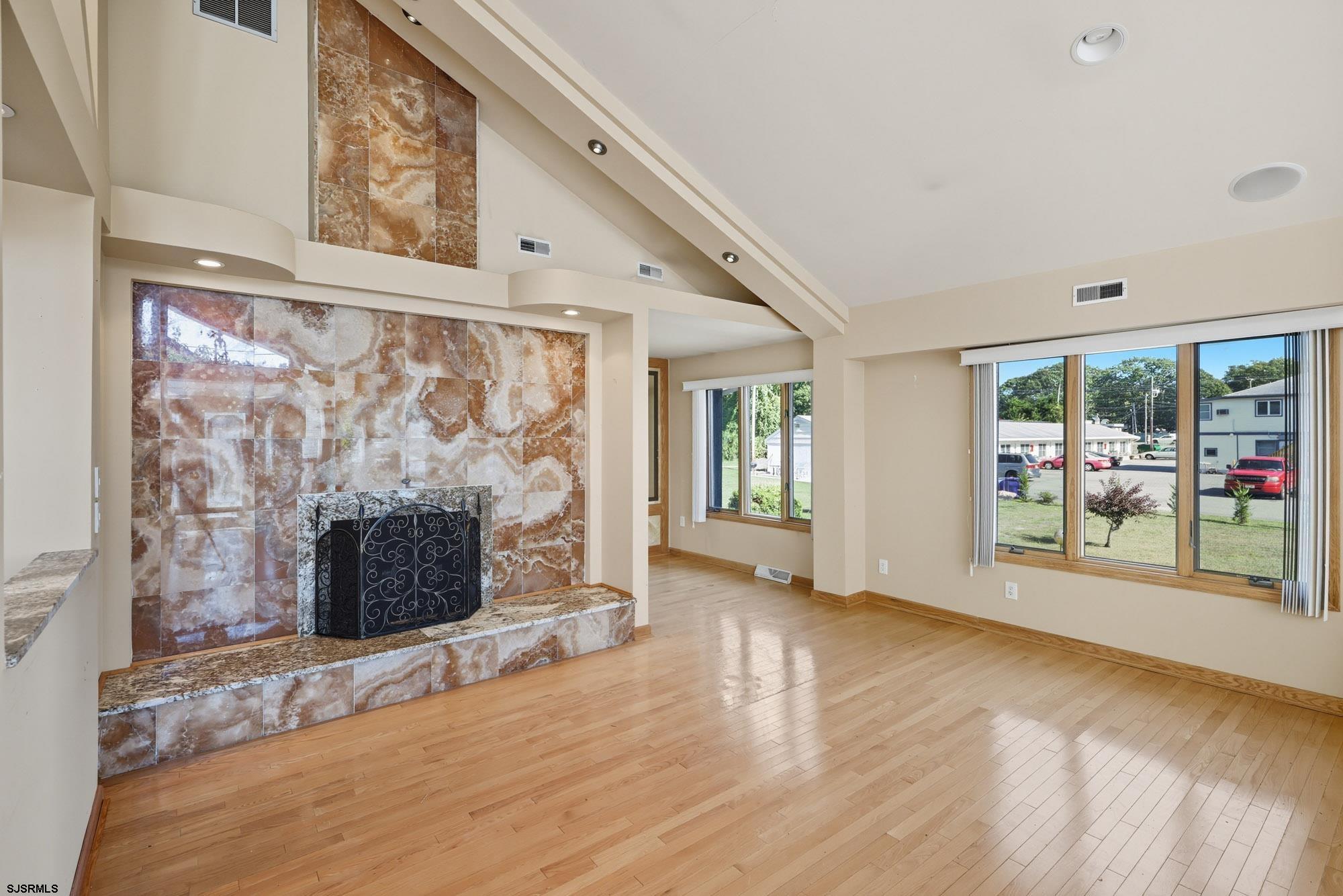 901 W New York Avenue