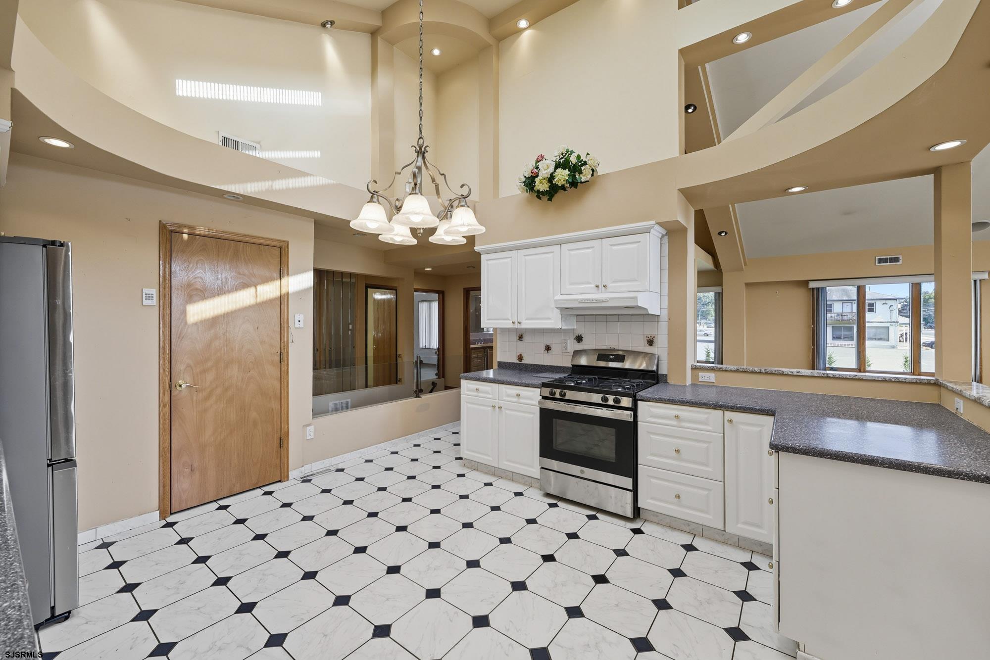 901 W New York Avenue