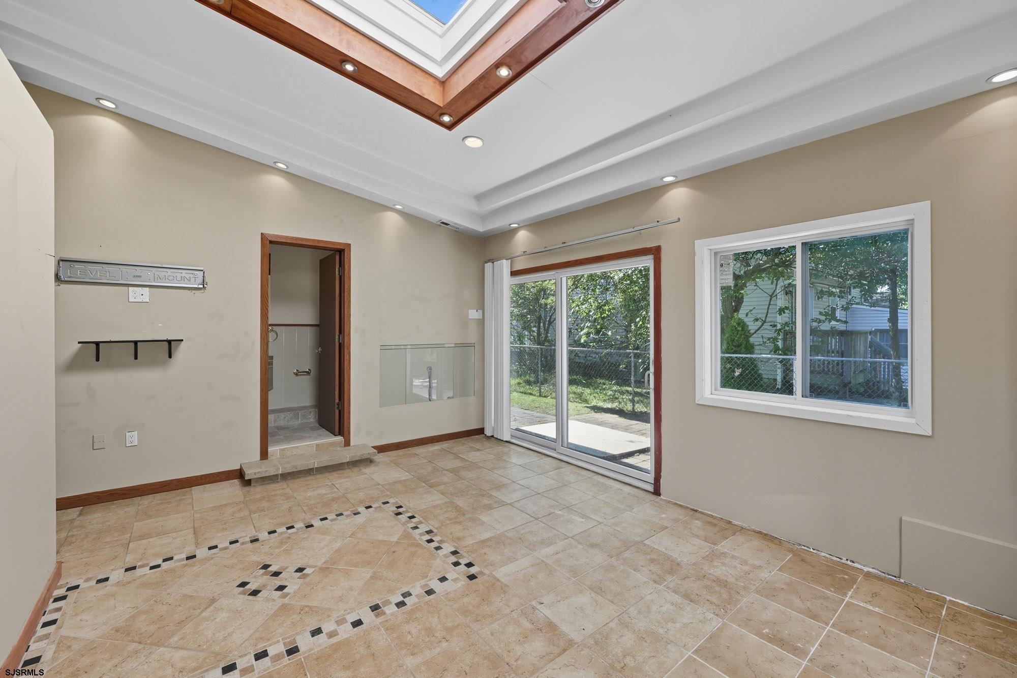 901 W New York Avenue