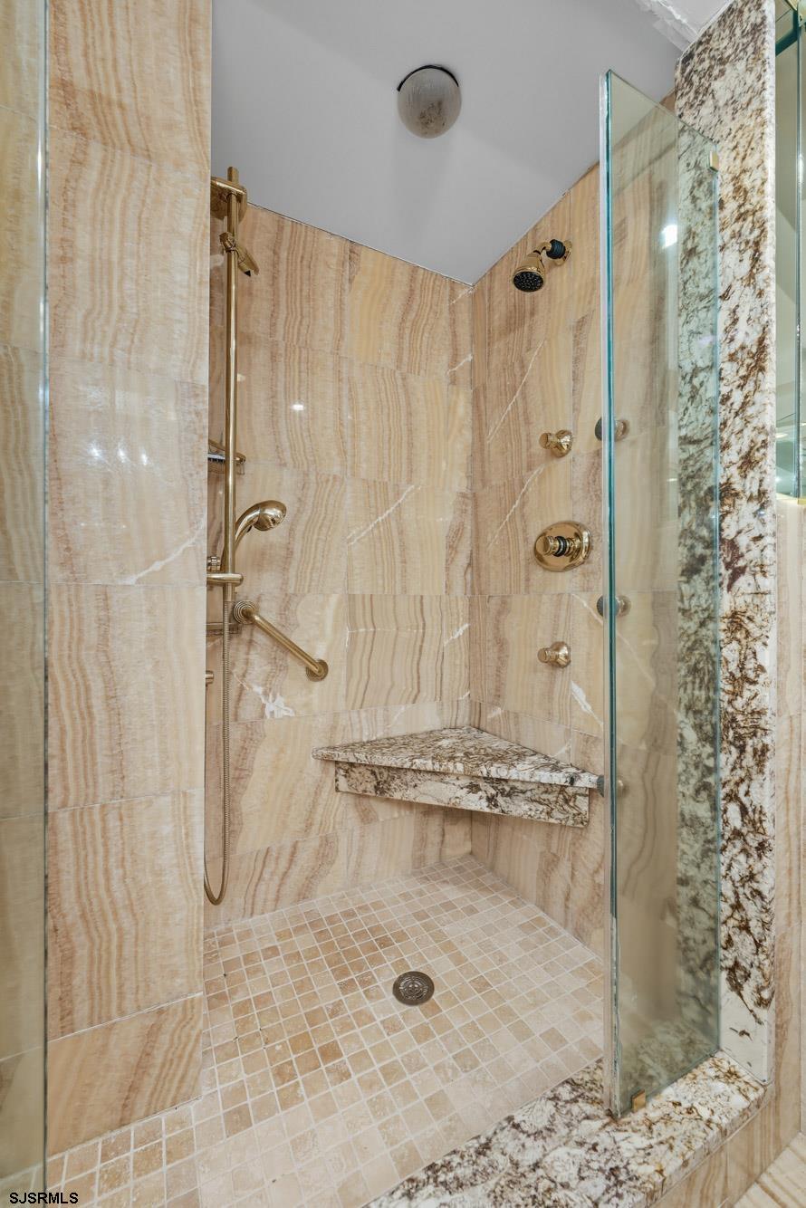 901 W New York Avenue