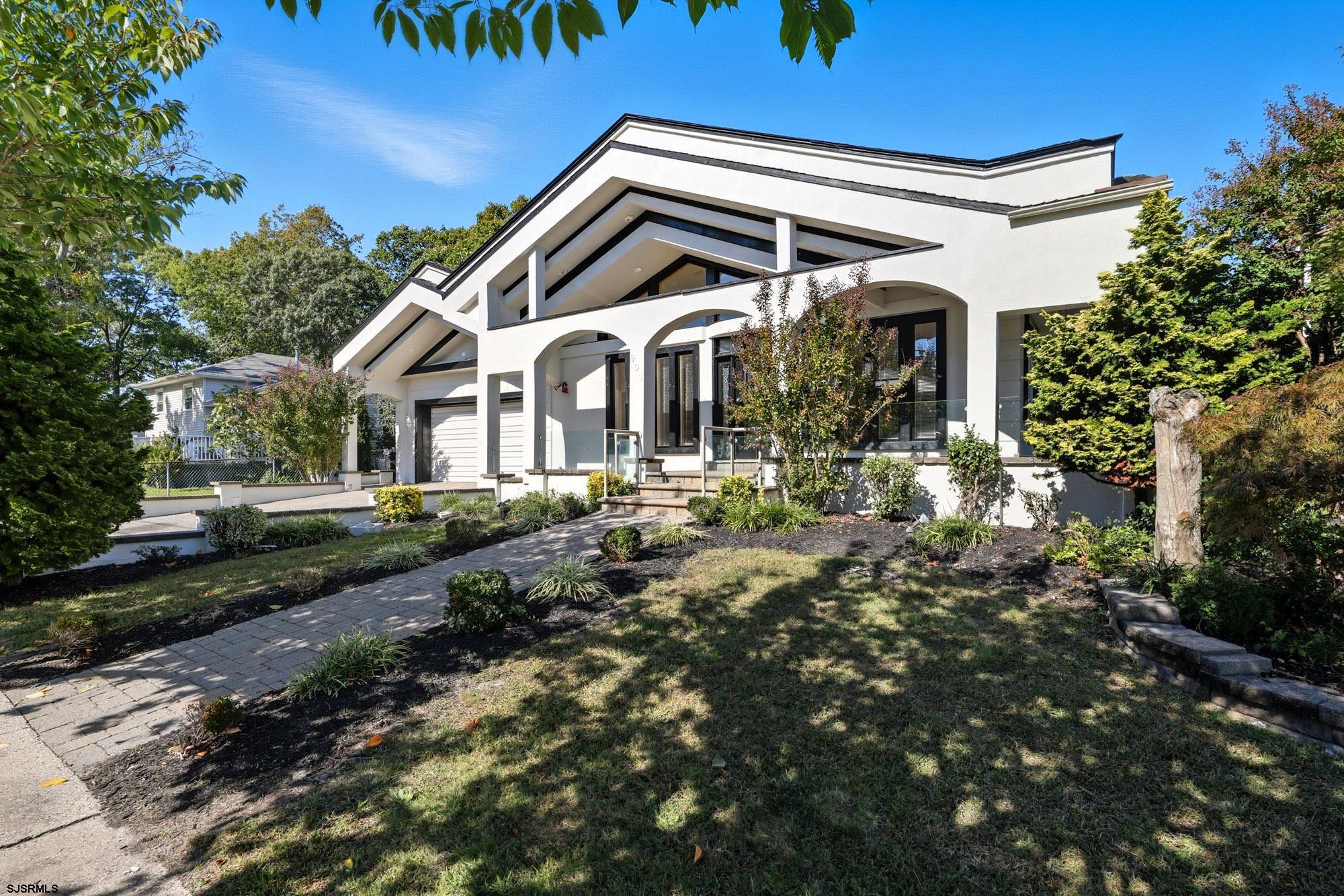 901 W New York Avenue - Picture 2