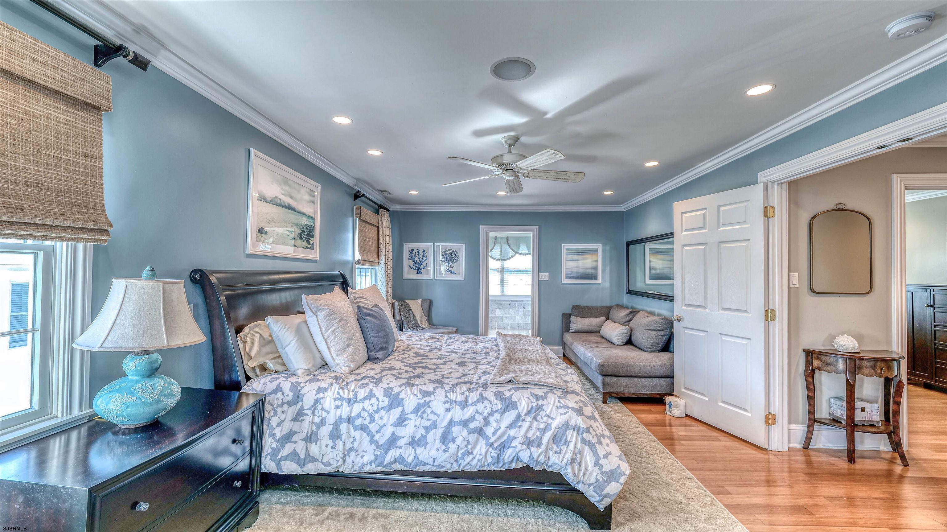 403 N Lancaster Avenue