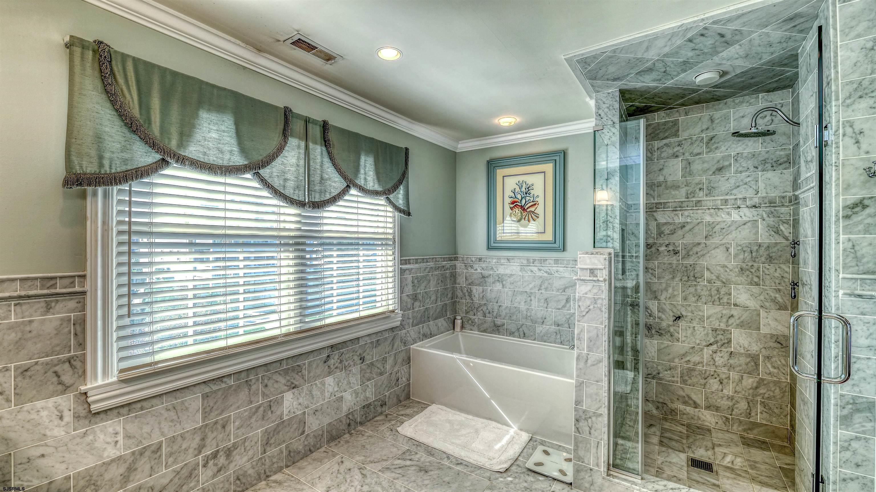 403 N Lancaster Avenue