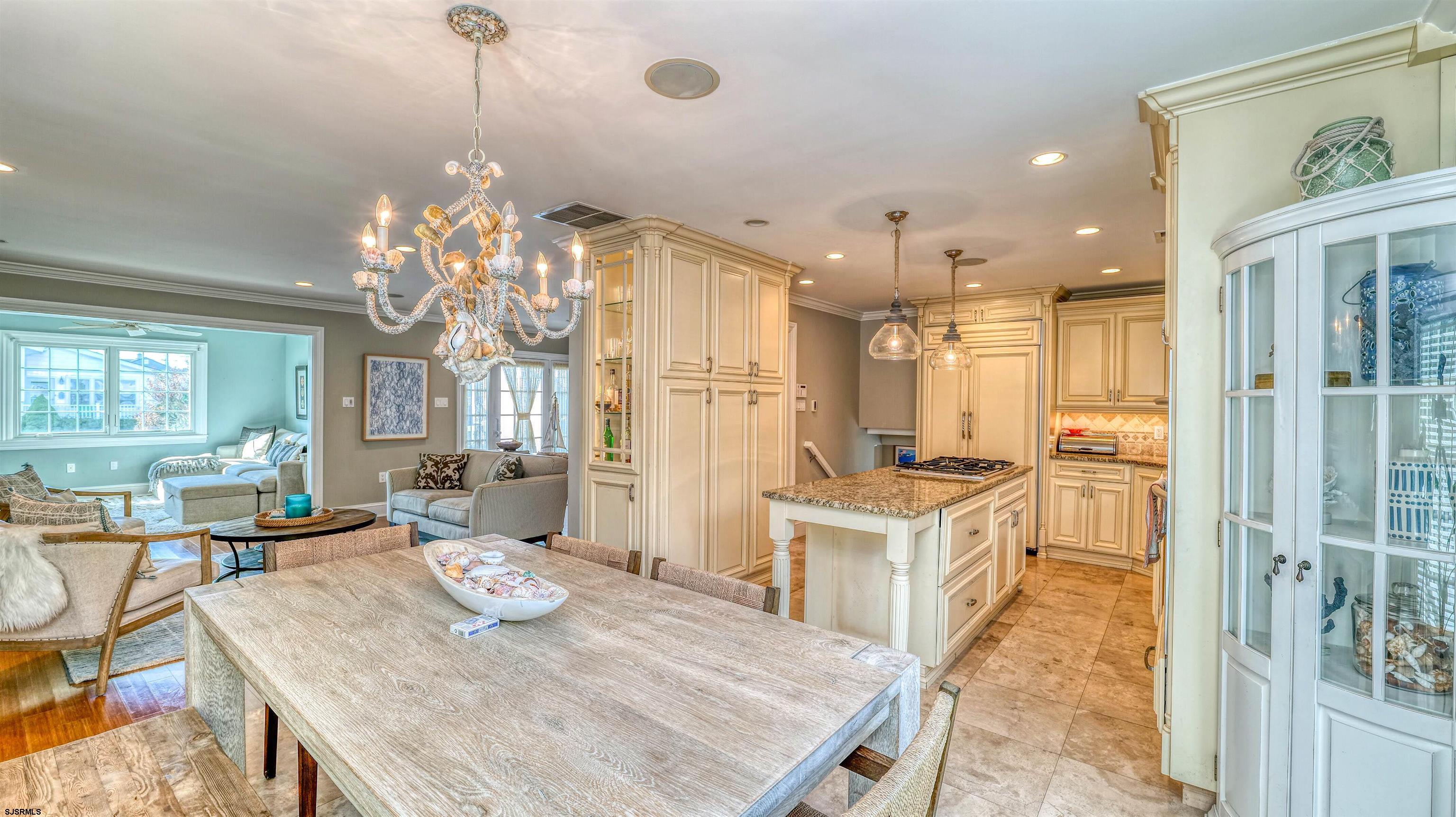 403 N Lancaster Avenue