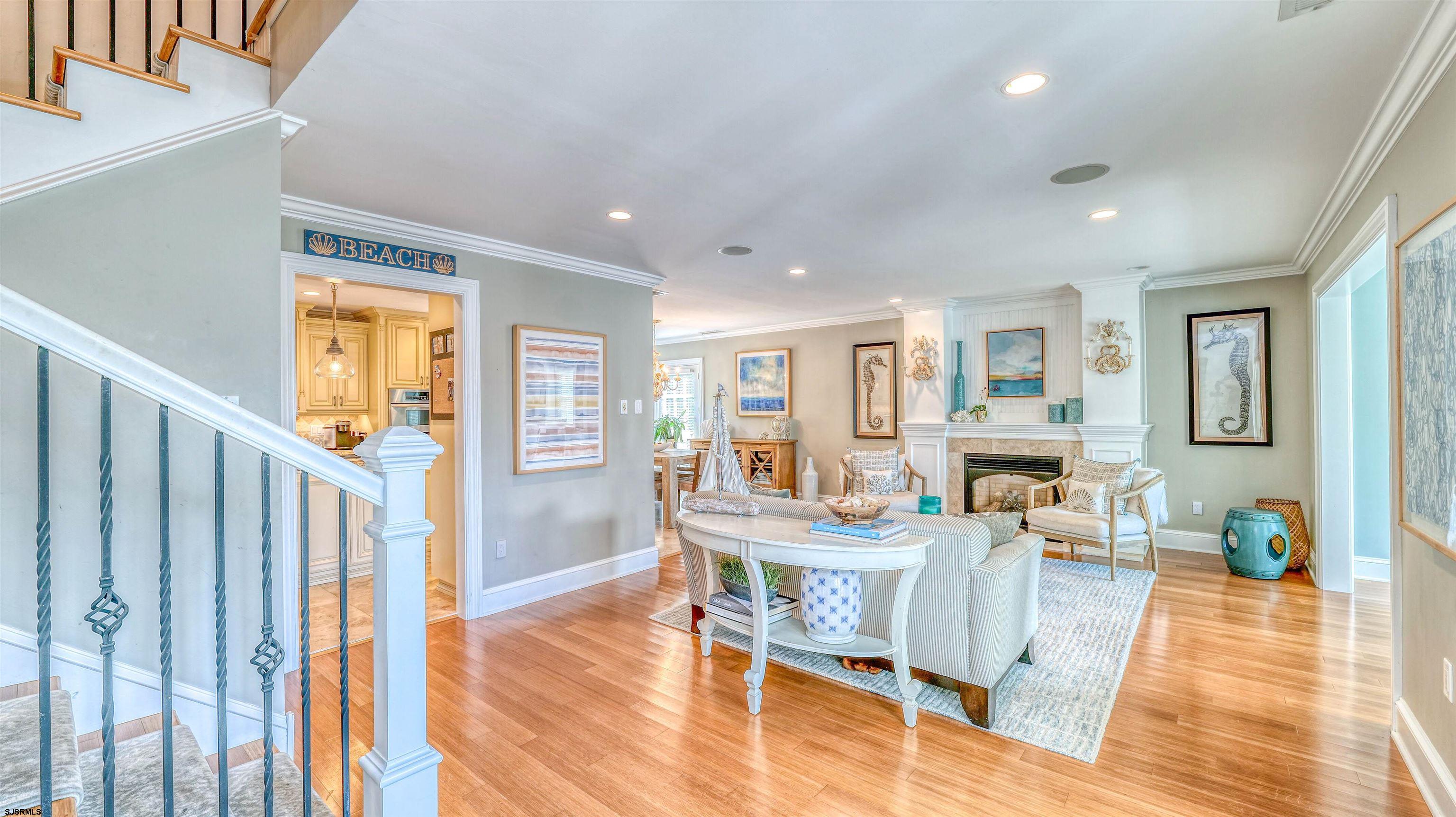 403 N Lancaster Avenue