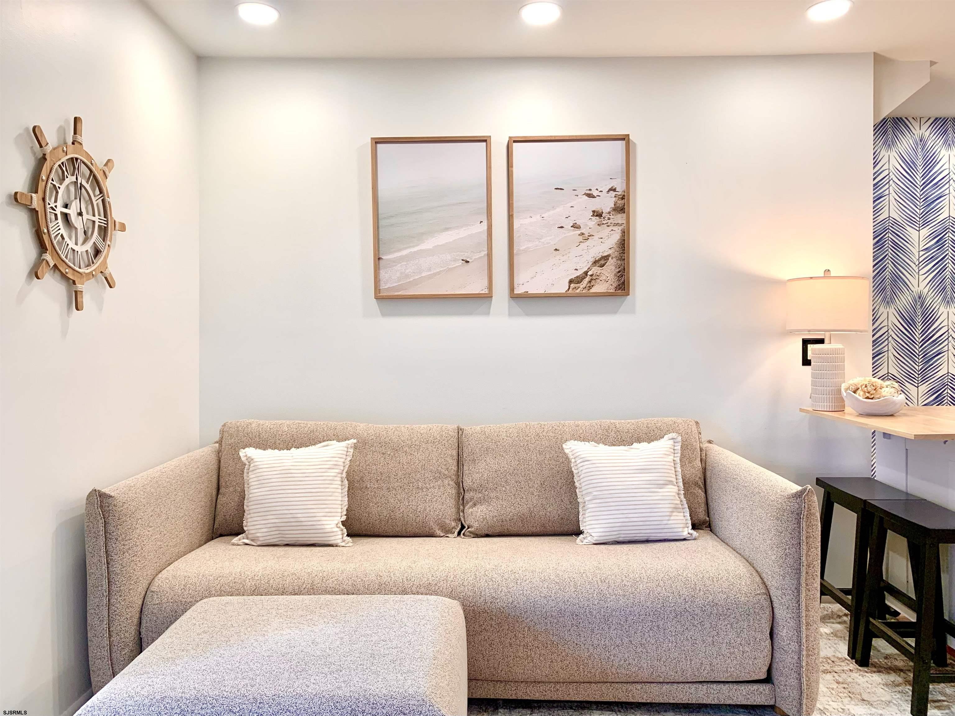 9706 Ventnor Avenue - Picture 2