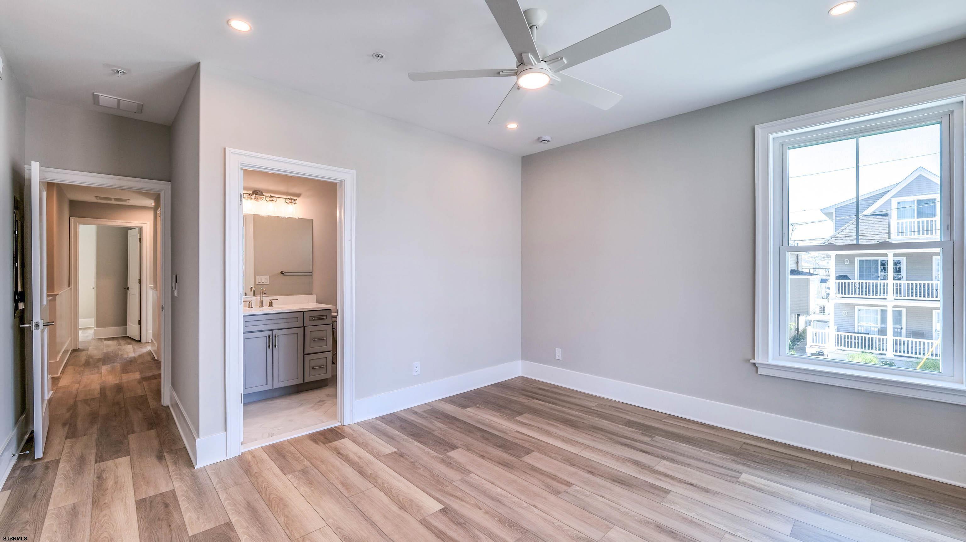 400 55th Street - Picture 4