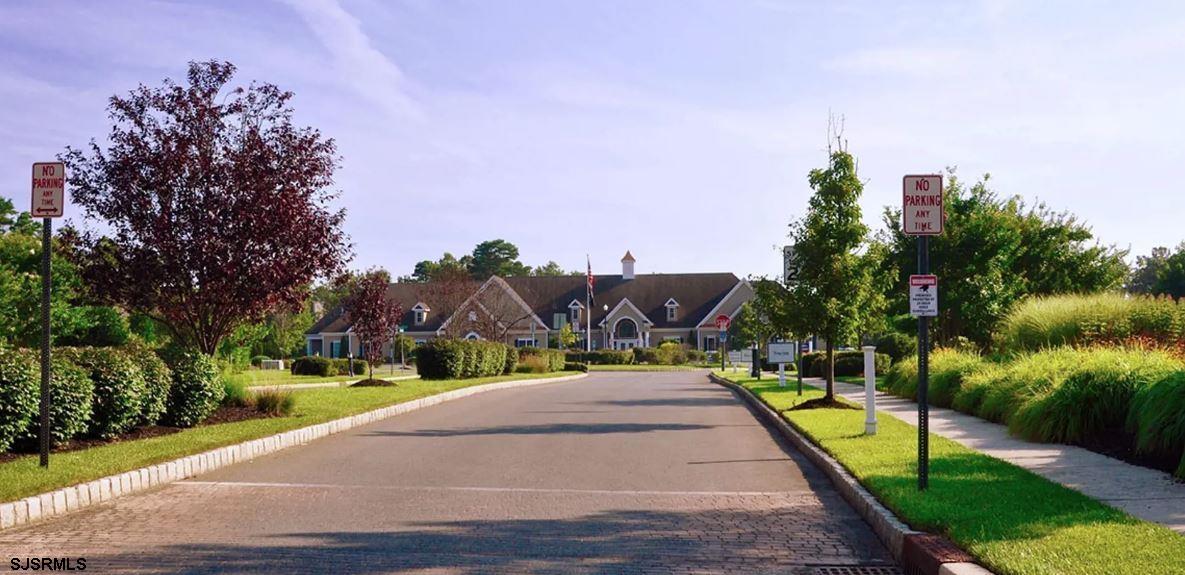 243 Lily Road - Picture 1