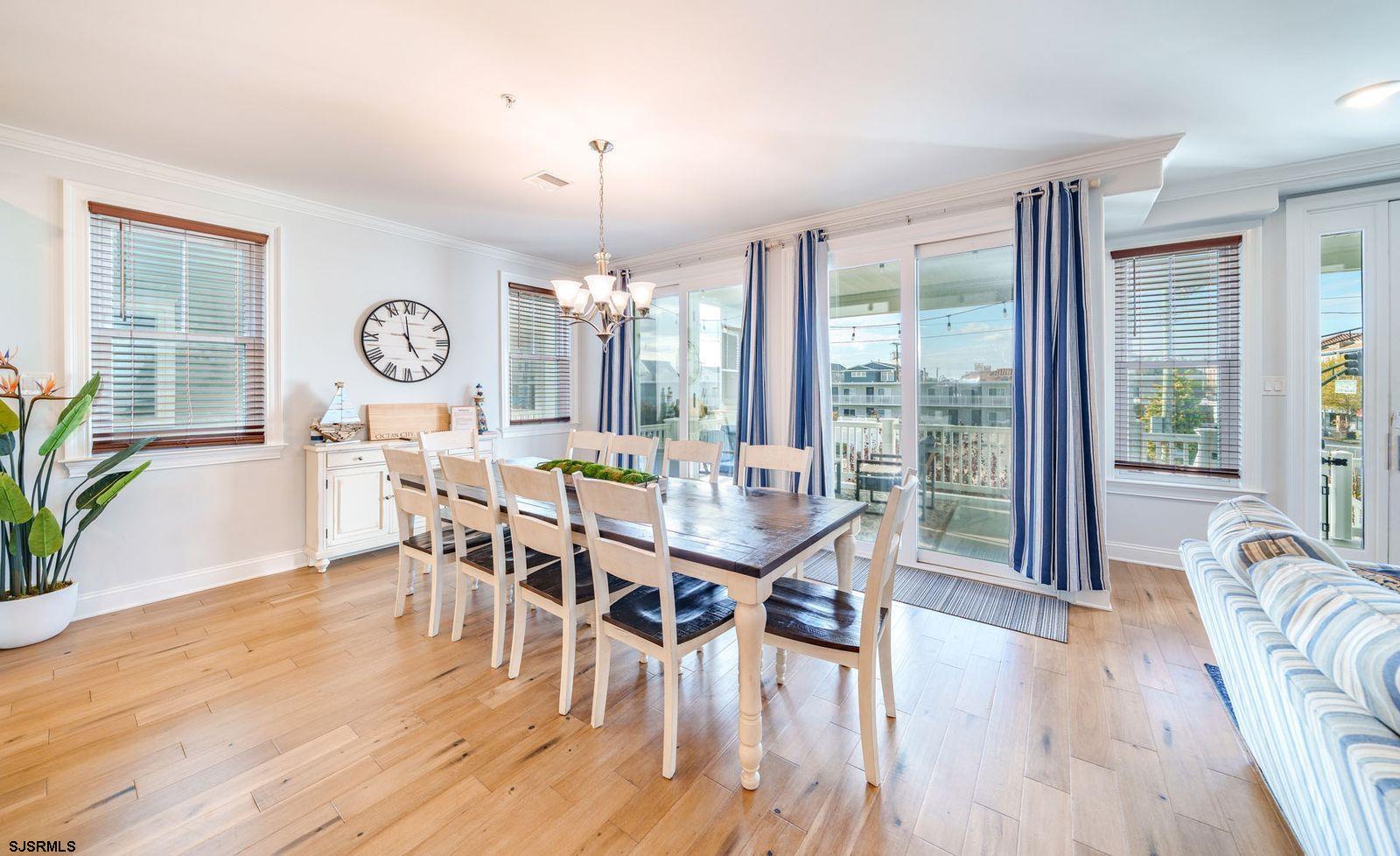 901 Wesley Avenue - Picture 4