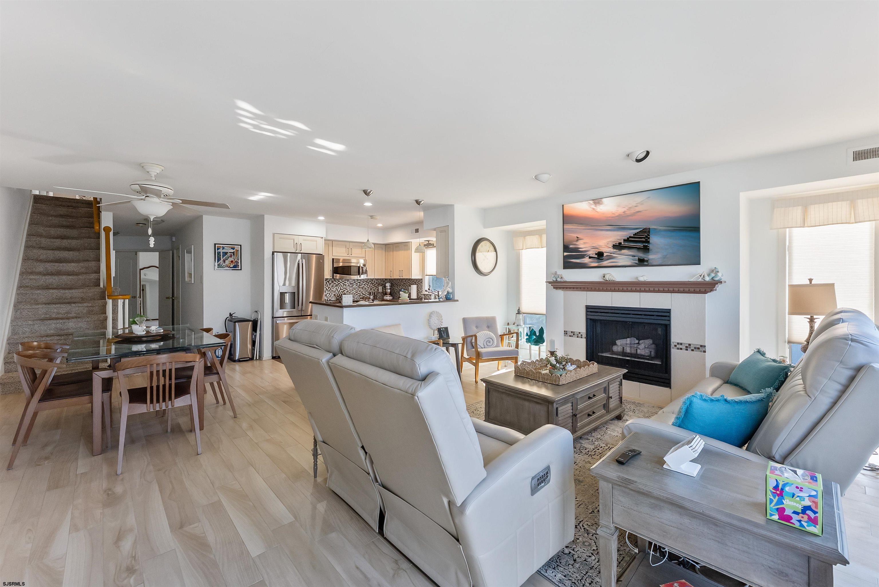 21 S Adams Avenue - Picture 2